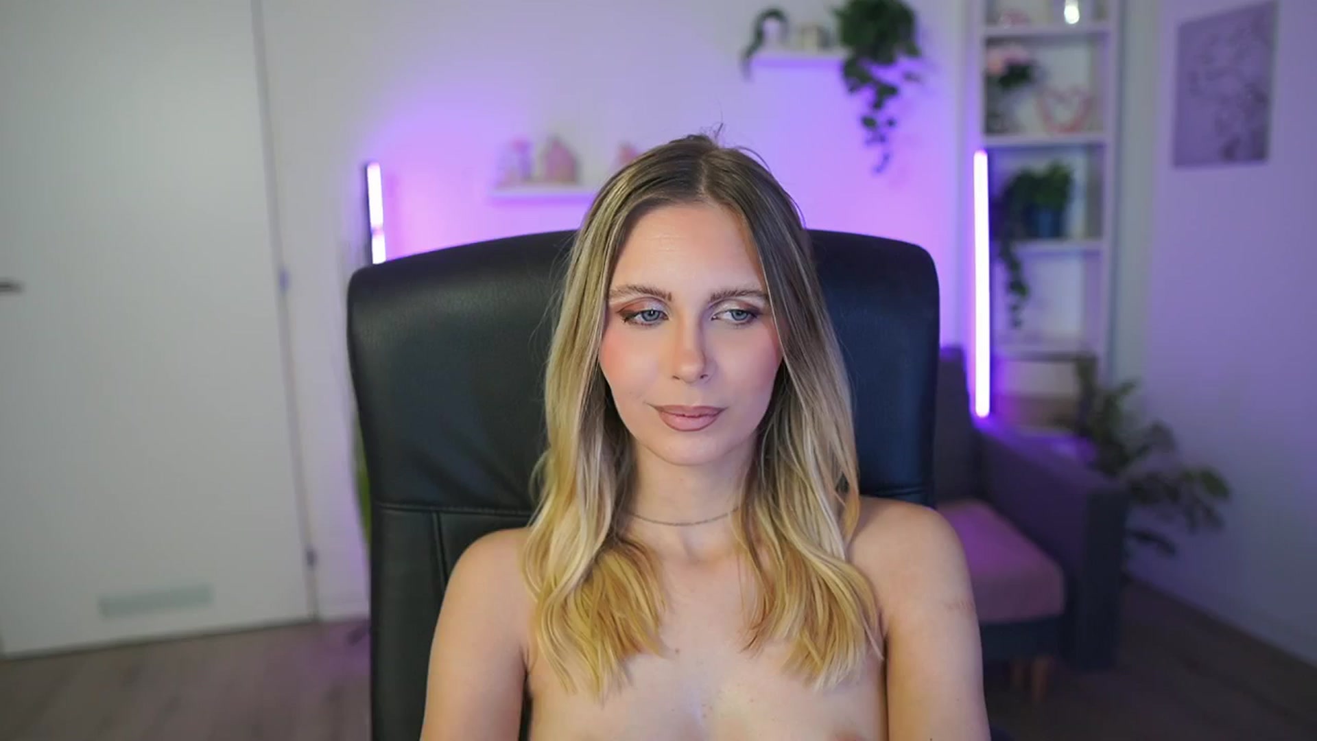 Gallery image thumbnail from Catecrago_'s myfreecams stream on, 02/17/2026, 16:47 image 20 of 20
