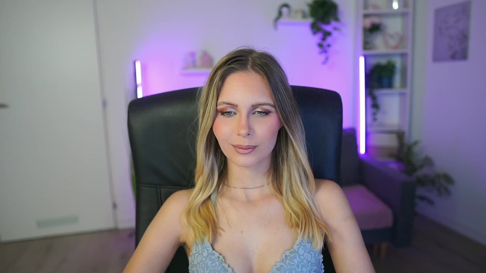 Gallery image thumbnail from Catecrago_'s myfreecams stream on, 02/17/2026, 16:47 image 4 of 20