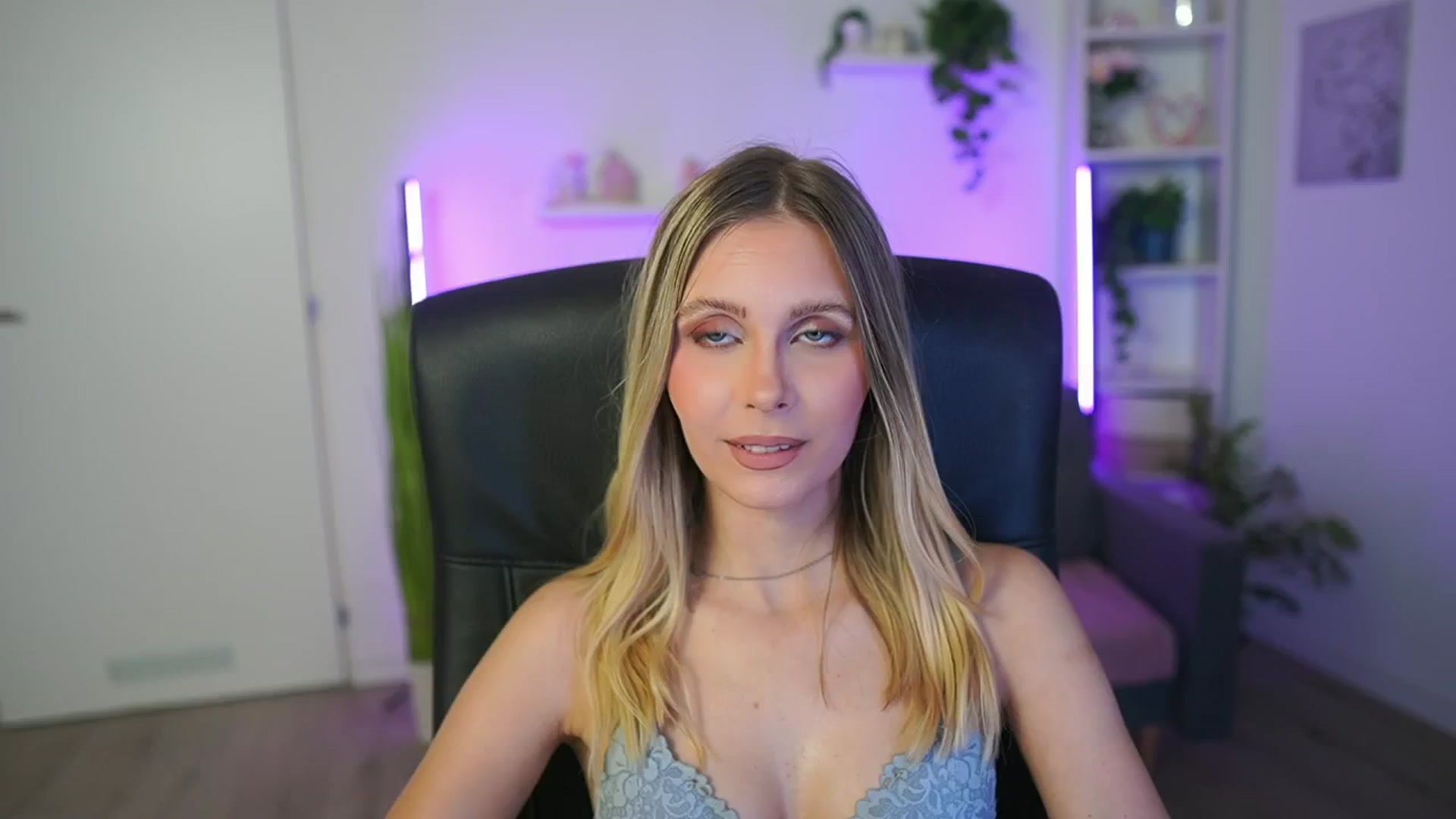 Gallery image thumbnail from Catecrago_'s myfreecams stream on, 02/17/2026, 17:42 image 10 of 20