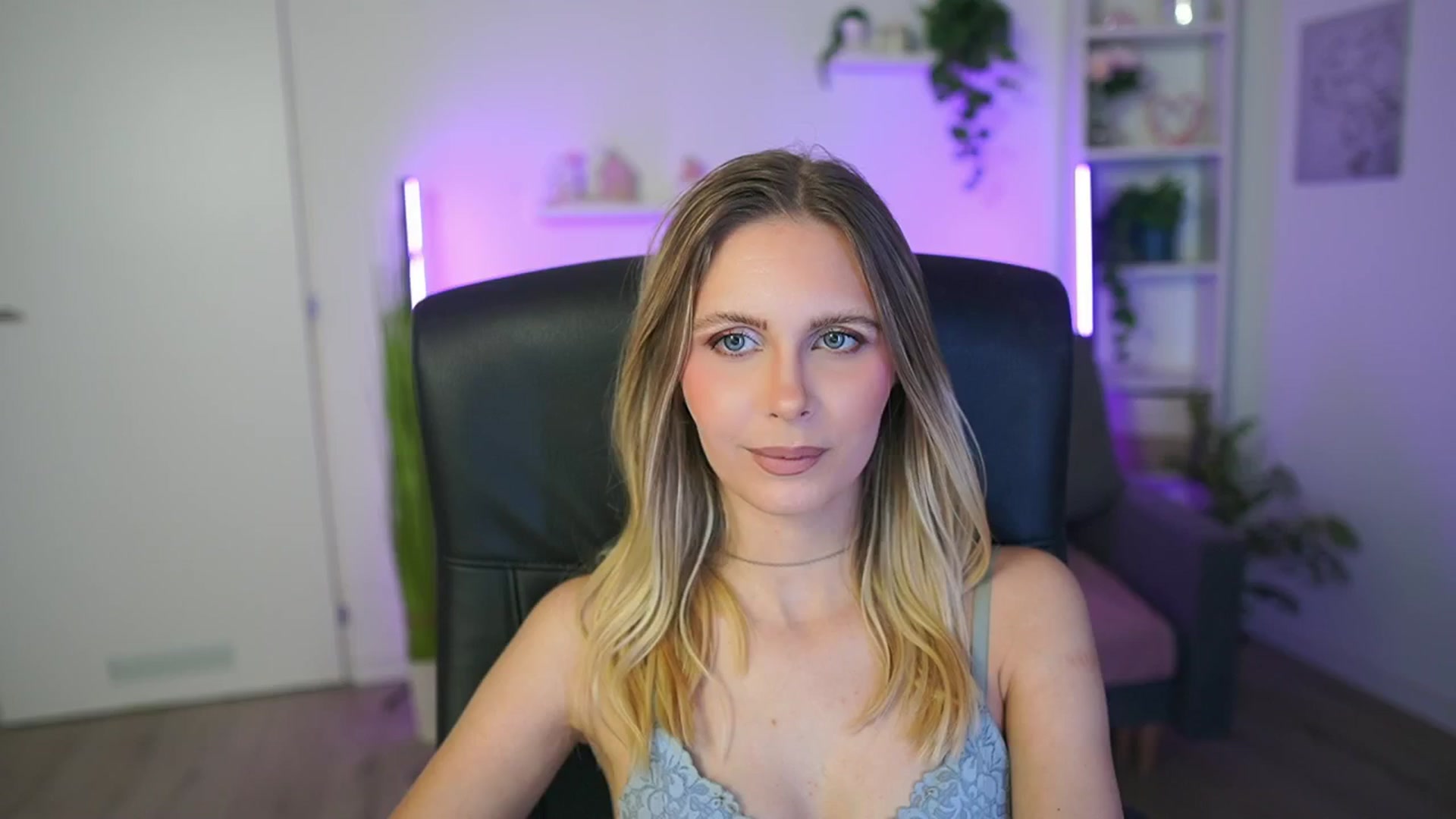 Gallery image thumbnail from Catecrago_'s myfreecams stream on, 02/17/2026, 18:35 image 8 of 20