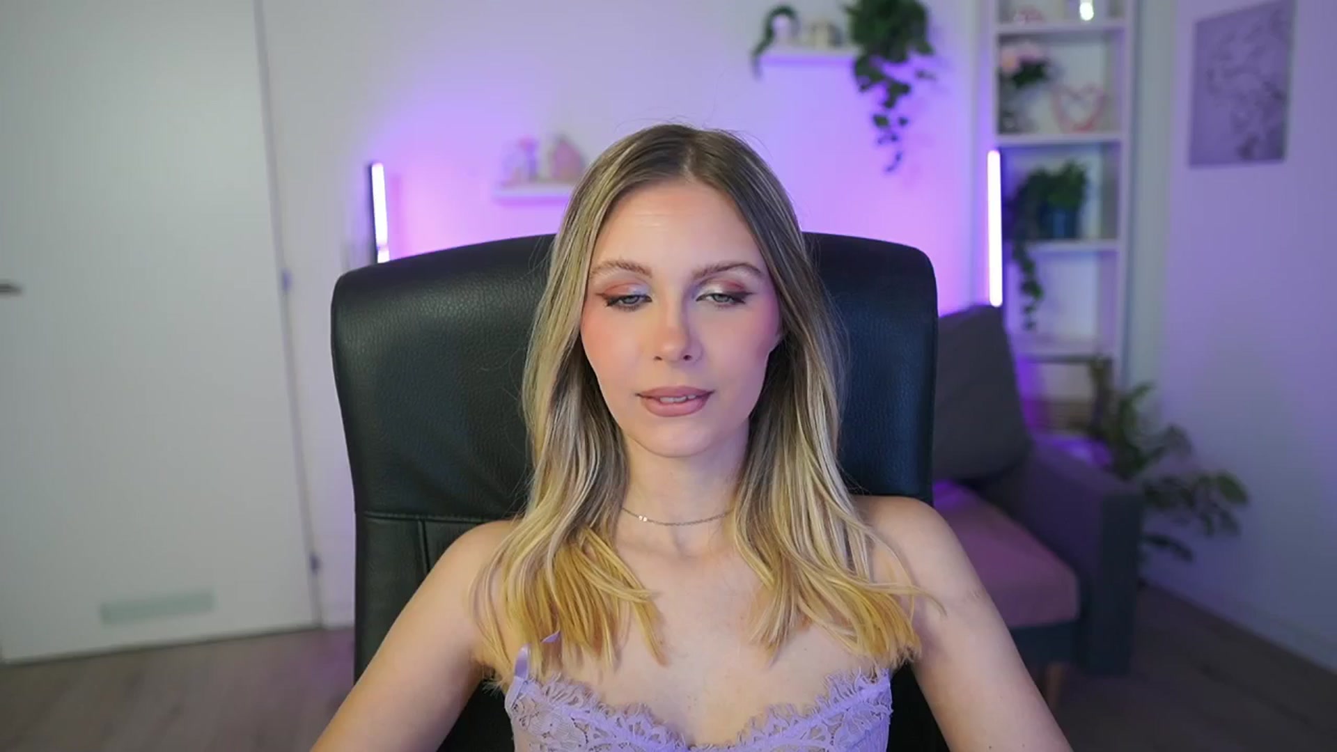 Gallery image thumbnail from Catecrago_'s myfreecams stream on, 02/18/2026, 11:13 image 6 of 20