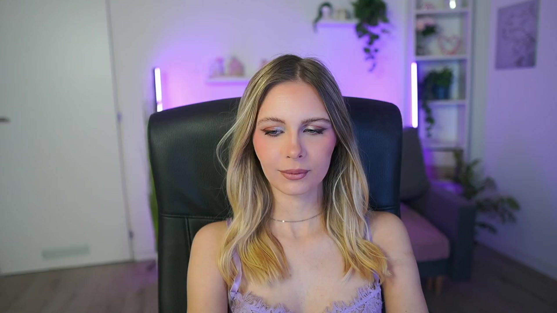 Gallery image thumbnail from Catecrago_'s myfreecams stream on, 02/18/2026, 11:13 image 4 of 20
