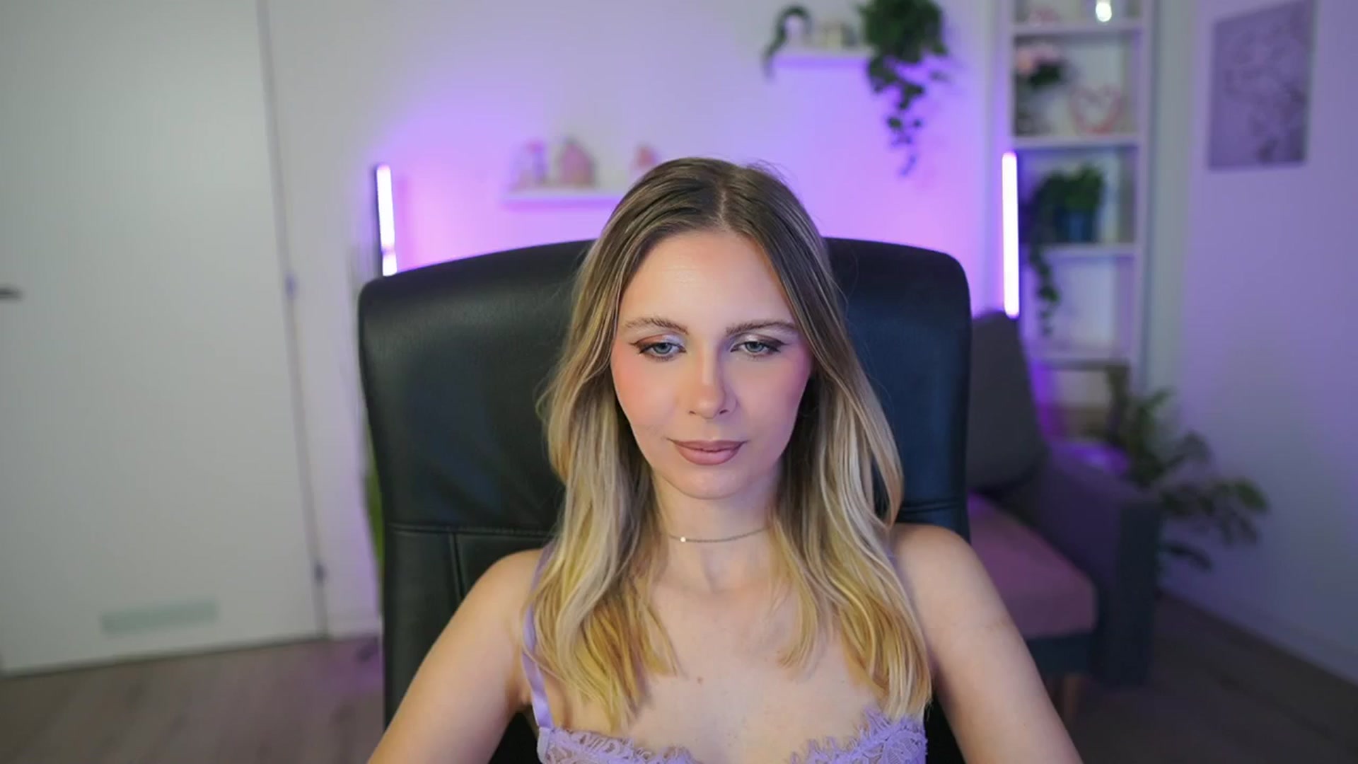 Gallery image thumbnail from Catecrago_'s myfreecams stream on, 02/18/2026, 11:13 image 14 of 20