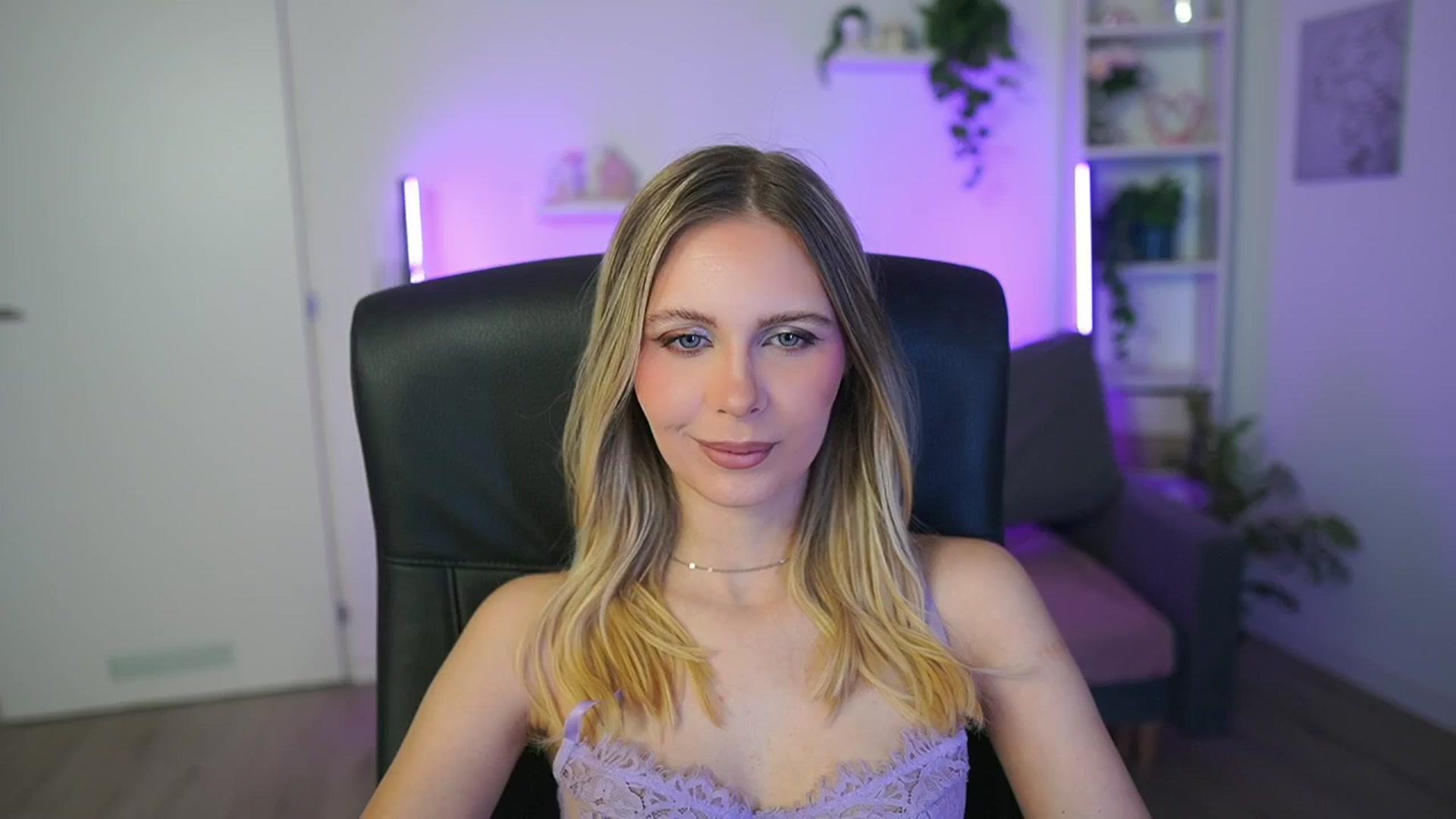 Gallery image thumbnail from Catecrago_'s myfreecams stream on, 02/18/2026, 11:13 image 8 of 20