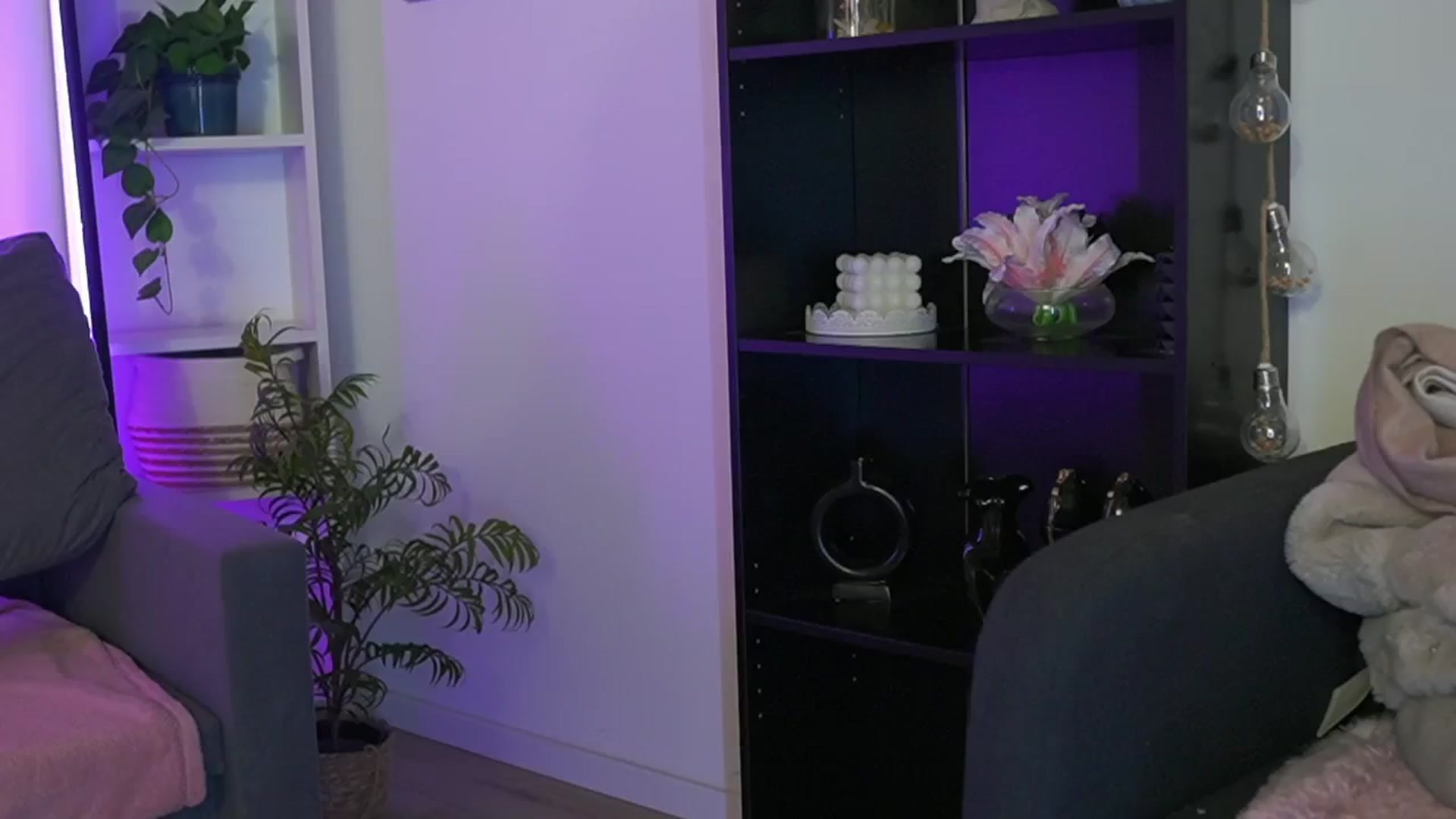 Gallery image thumbnail from Catecrago_'s myfreecams stream on, 02/18/2026, 11:13 image 19 of 20