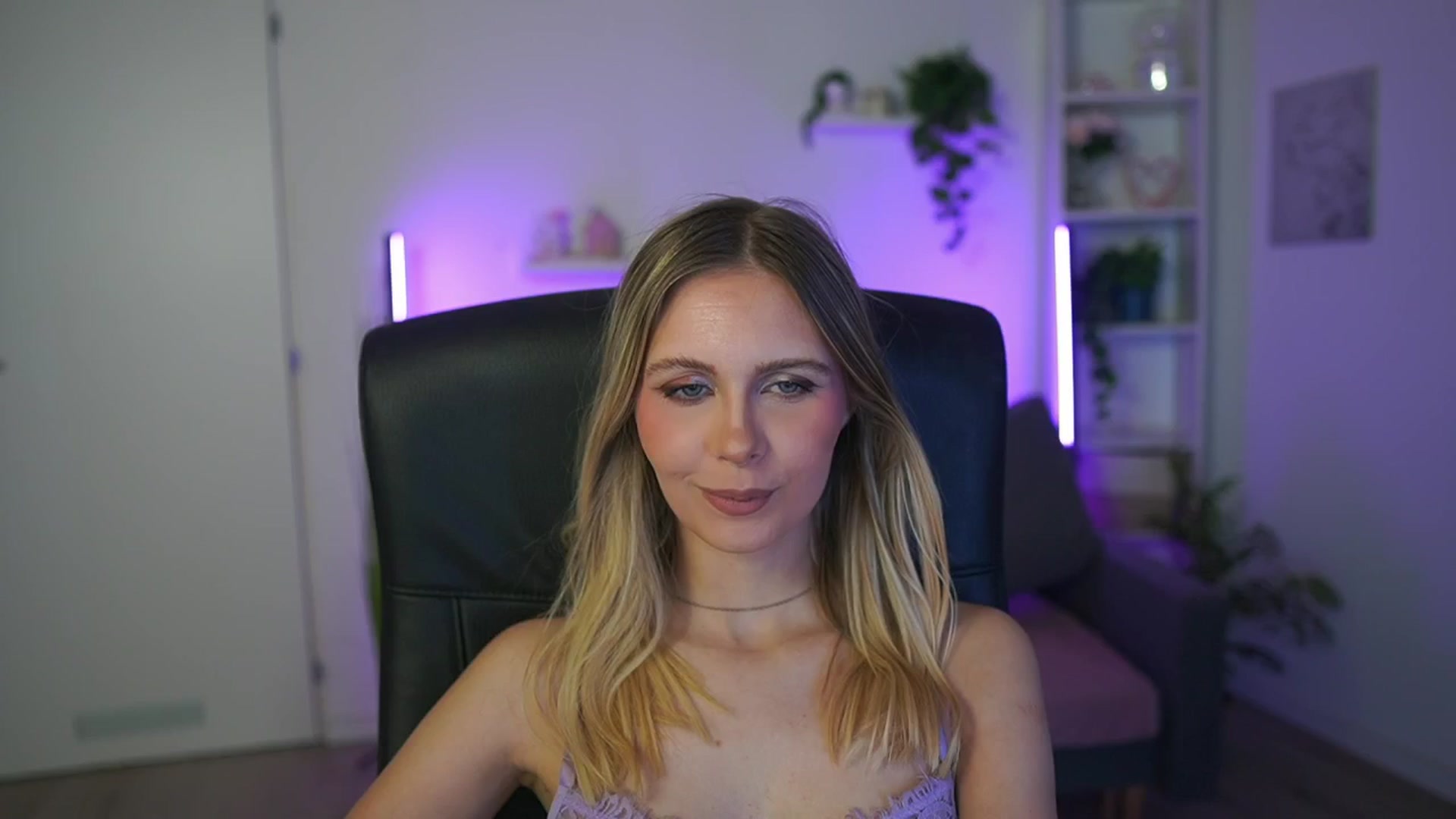 Gallery image thumbnail from Catecrago_'s myfreecams stream on, 02/18/2026, 13:46 image 3 of 20