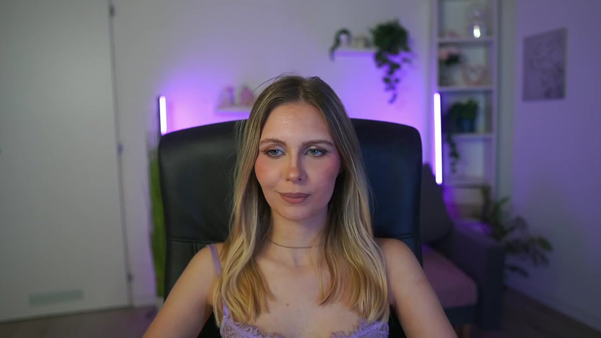 Gallery image thumbnail from Catecrago_'s myfreecams stream on, 02/18/2026, 13:46 image 20 of 20