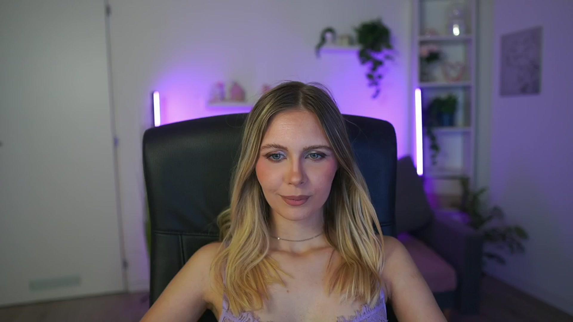 Gallery image thumbnail from Catecrago_'s myfreecams stream on, 02/18/2026, 13:46 image 4 of 20