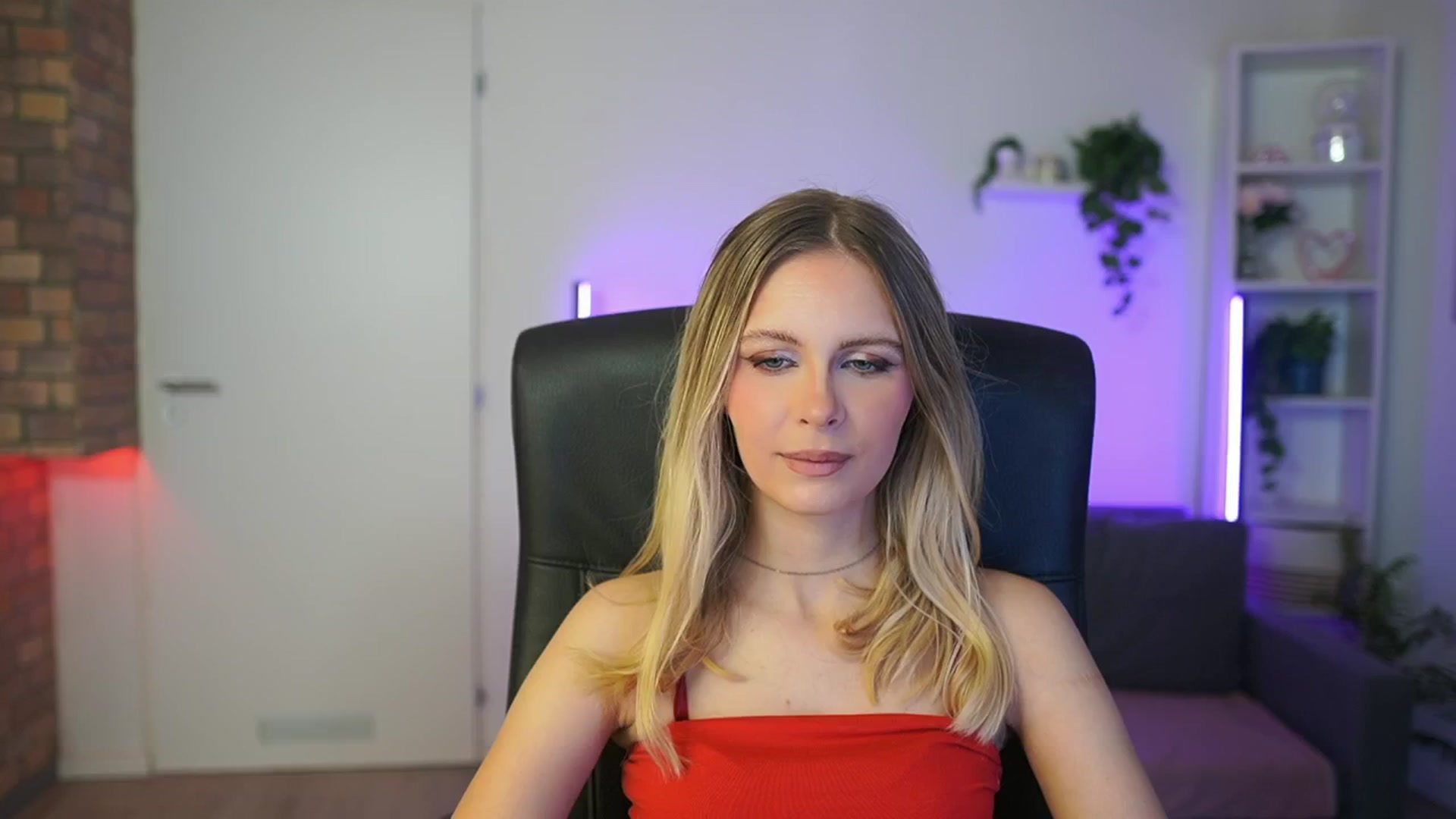 Gallery image thumbnail from Catecrago_'s myfreecams stream on, 02/20/2026, 12:33 image 1 of 20