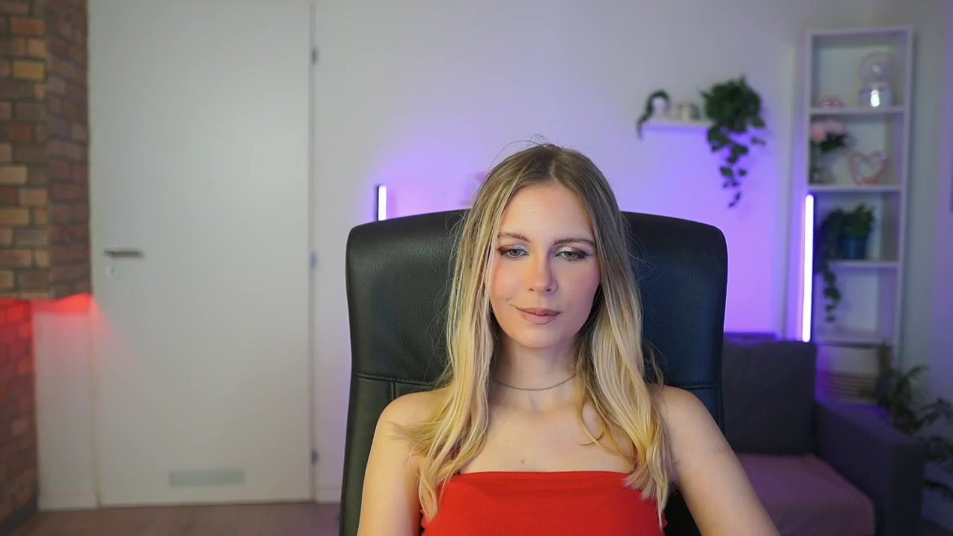 Gallery image thumbnail from Catecrago_'s myfreecams stream on, 02/20/2026, 12:33 image 4 of 20