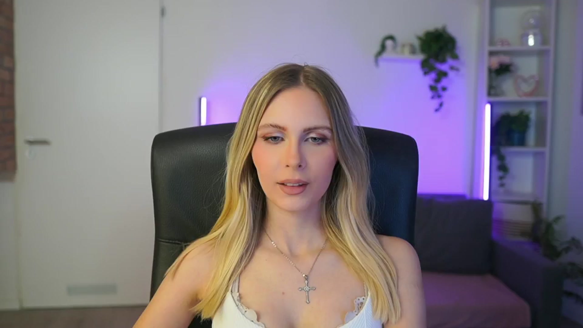 Gallery image thumbnail from Catecrago_'s myfreecams stream on, 02/23/2026, 14:32 image 4 of 20