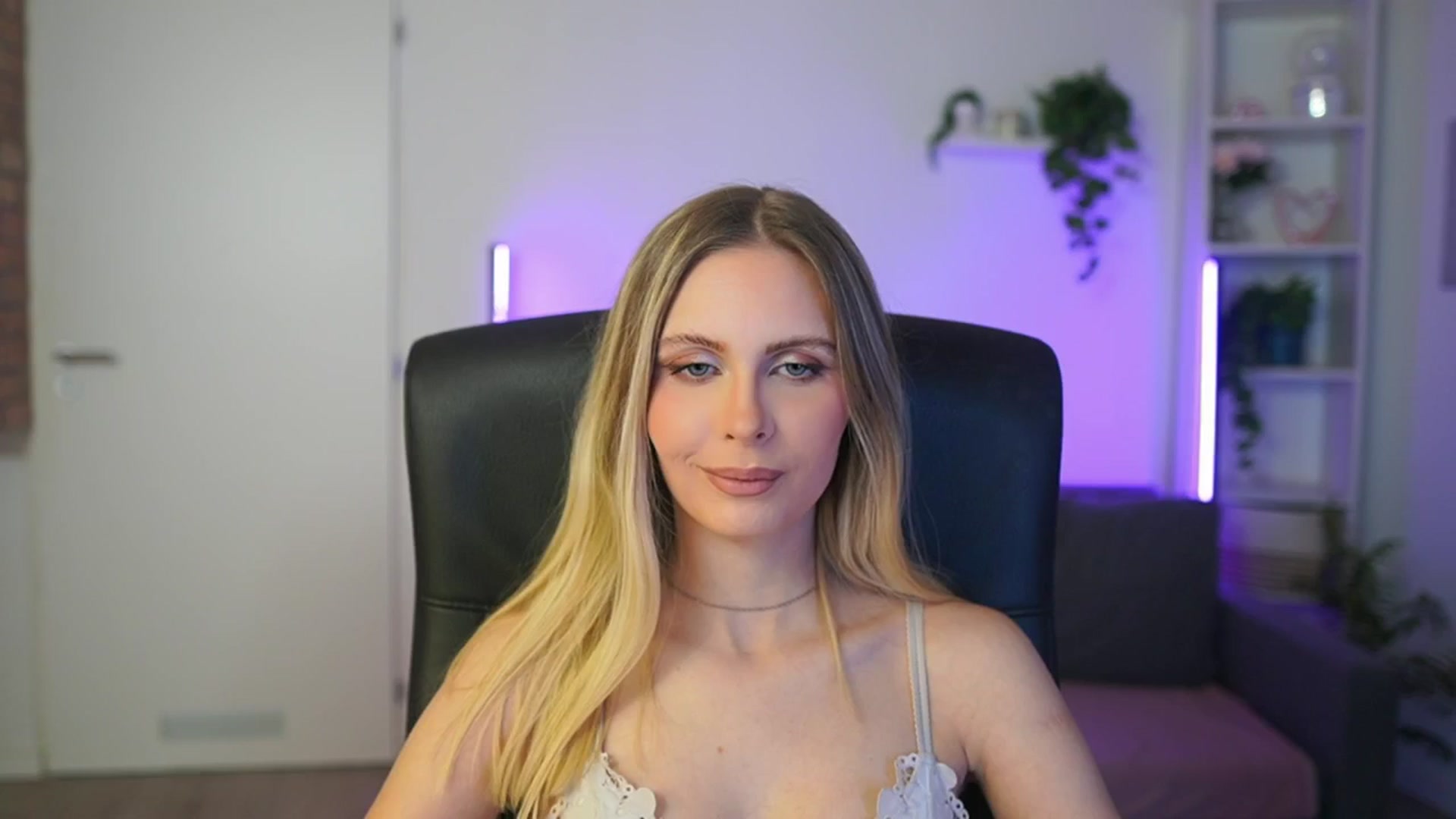 Gallery image thumbnail from Catecrago_'s myfreecams stream on, 02/23/2026, 16:56 image 3 of 20