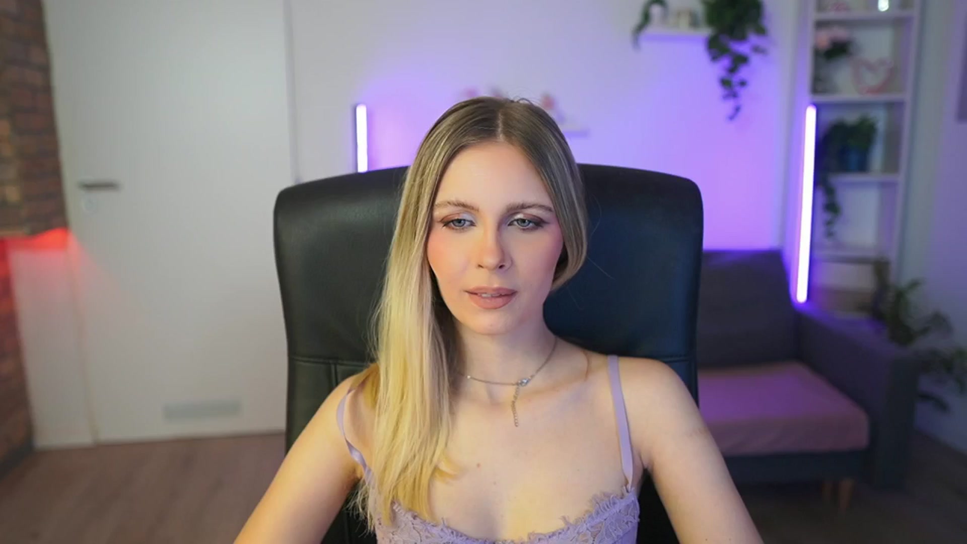 Gallery image thumbnail from Catecrago_'s myfreecams stream on, 02/27/2026, 10:12 image 8 of 20