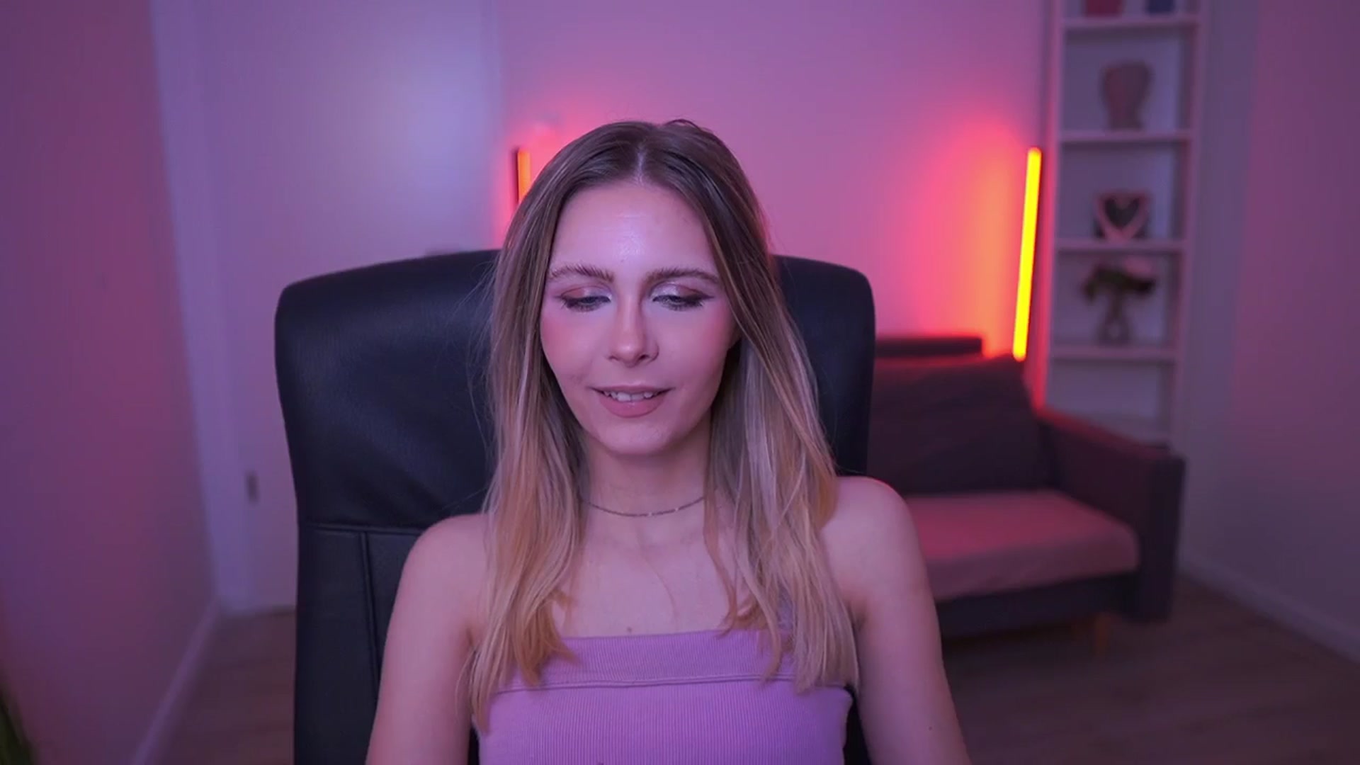 Gallery image thumbnail from Catecrago_'s myfreecams stream on, 03/06/2026, 09:18 image 6 of 20