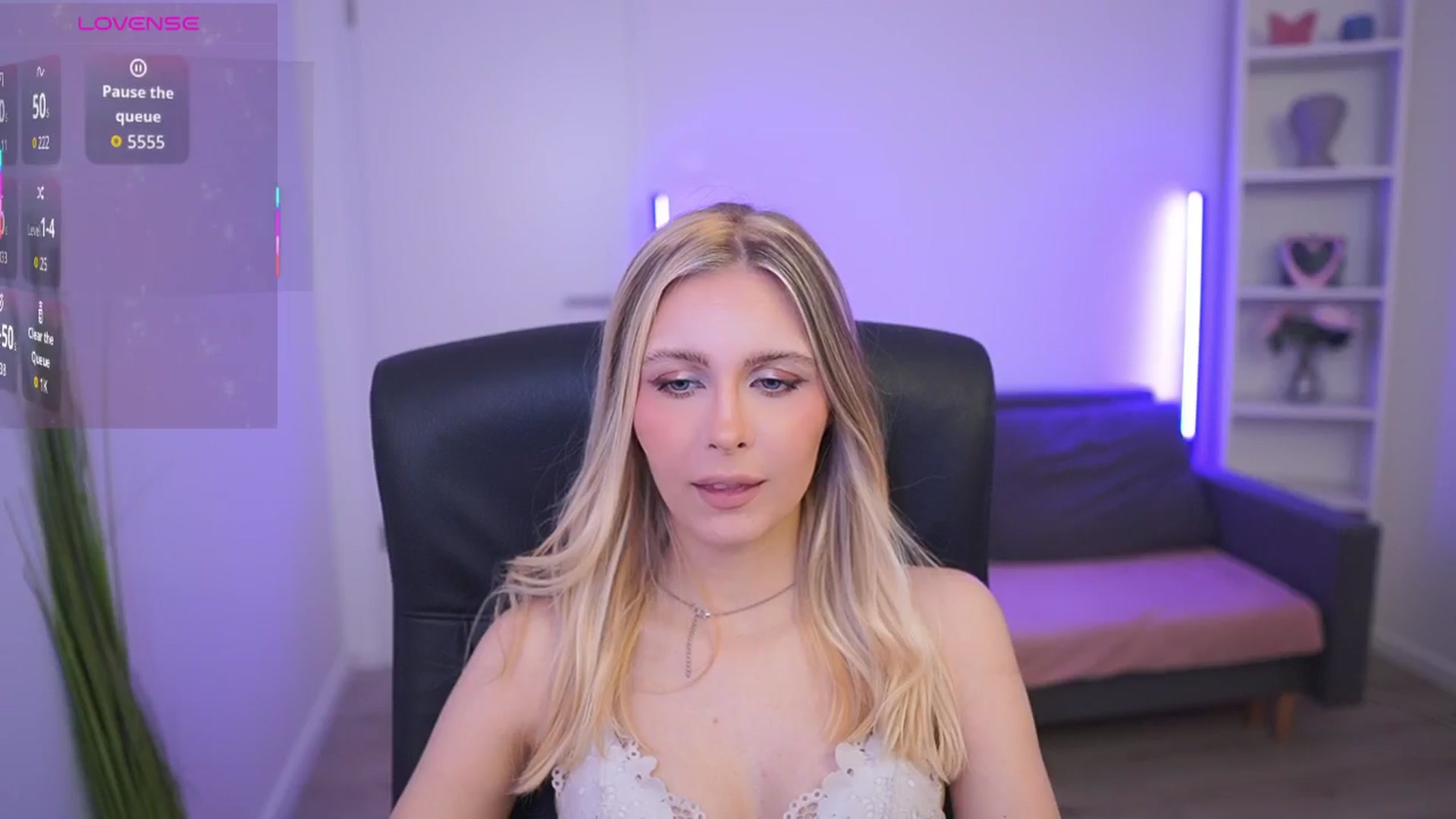 Gallery image thumbnail from Catecrago_'s myfreecams stream on, 03/09/2026, 10:29 image 13 of 20