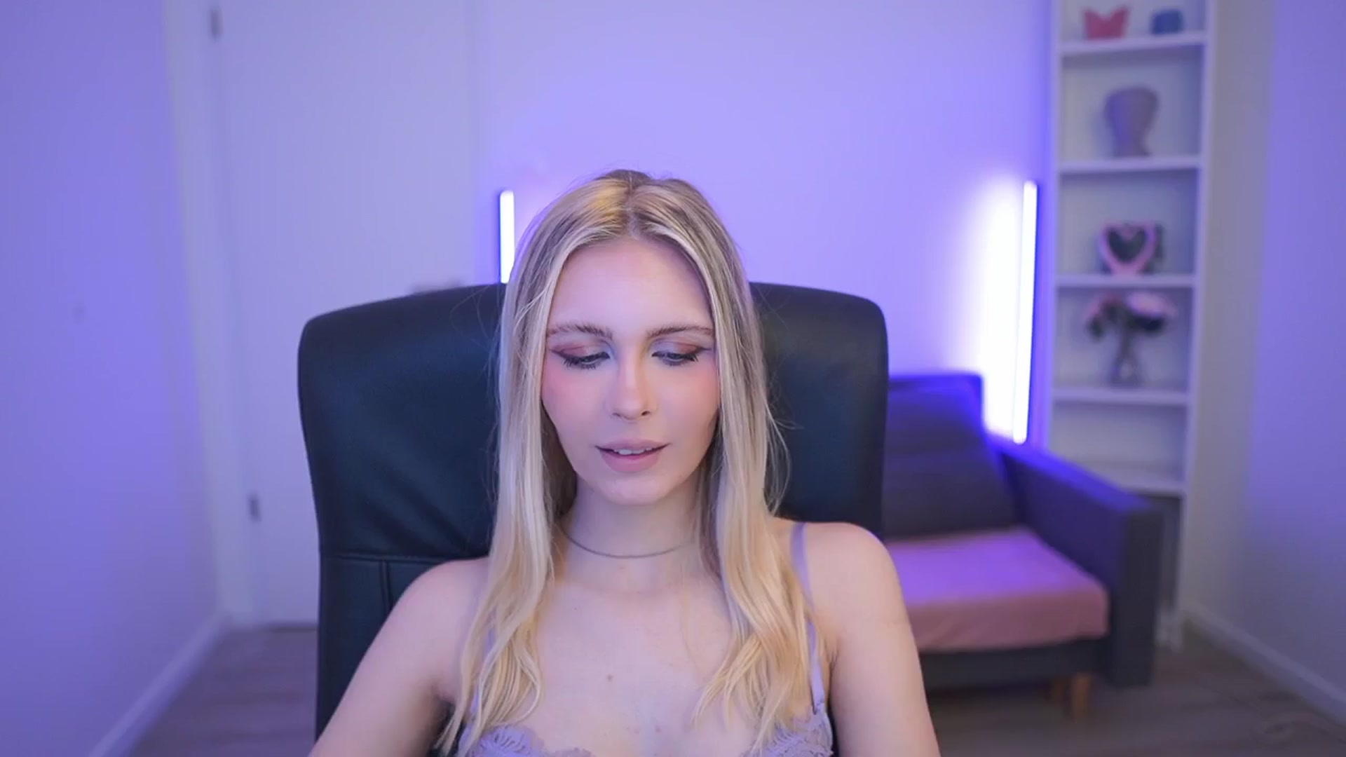 Gallery image thumbnail from Catecrago_'s myfreecams stream on, 03/10/2026, 09:29 image 6 of 20