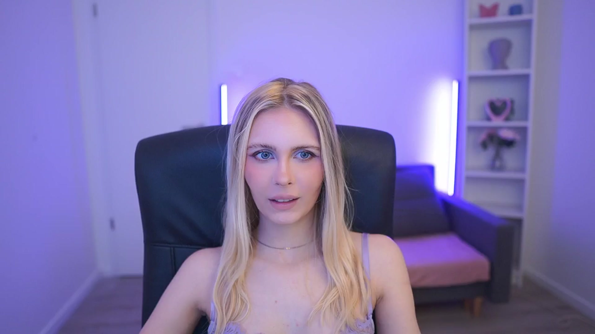 Gallery image thumbnail from Catecrago_'s myfreecams stream on, 03/10/2026, 09:29 image 11 of 20