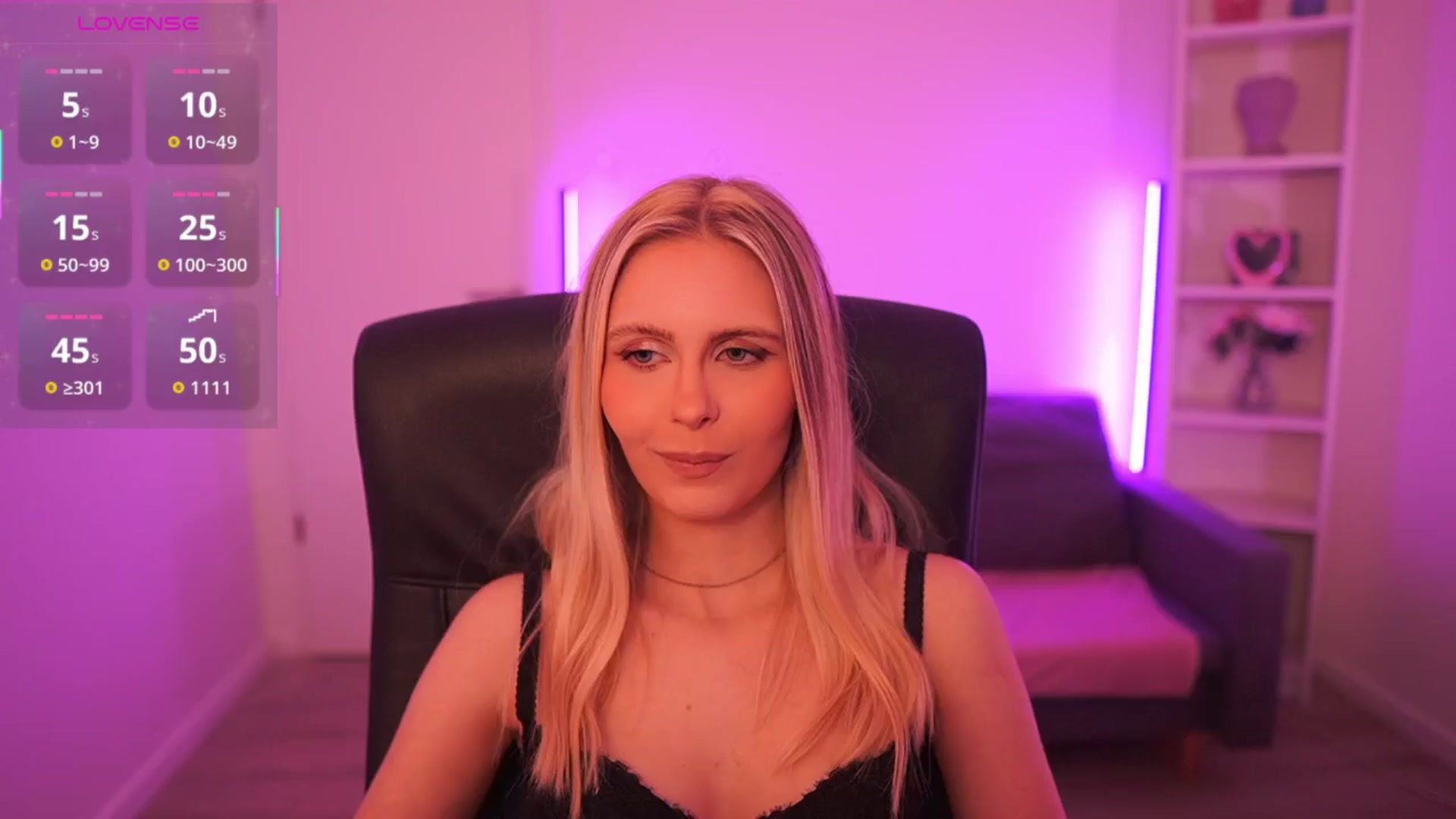 Gallery image thumbnail from Catecrago_'s myfreecams stream on, 03/11/2026, 18:03 image 17 of 20