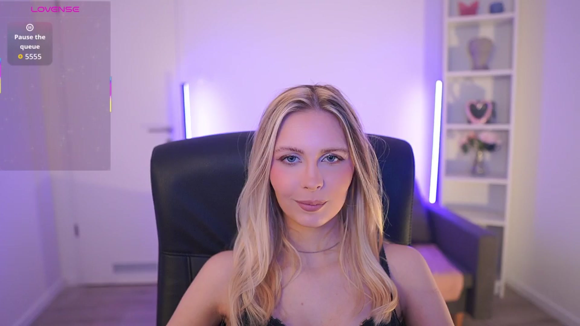 Gallery image thumbnail from Catecrago_'s myfreecams stream on, 03/16/2026, 12:35 image 16 of 20