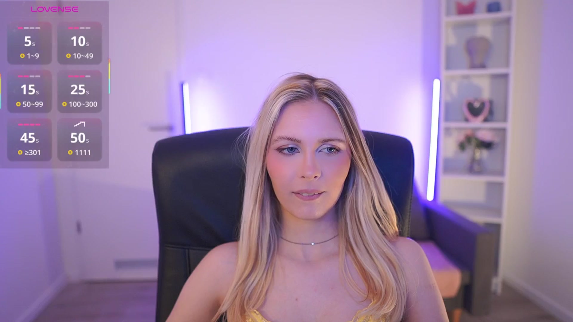 Gallery image thumbnail from Catecrago_'s myfreecams stream on, 03/17/2026, 13:21 image 15 of 20