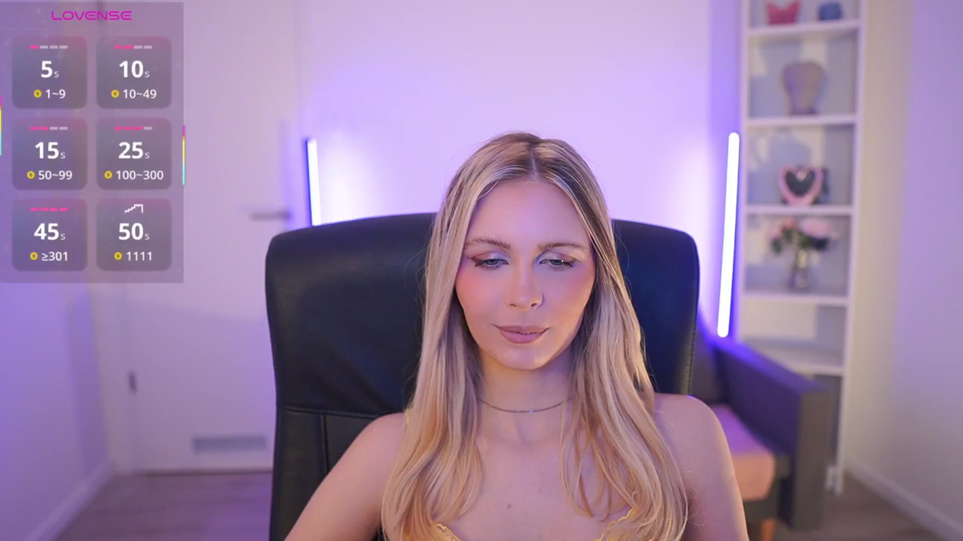 Gallery image thumbnail from Catecrago_'s myfreecams stream on, 03/17/2026, 13:21 image 17 of 20