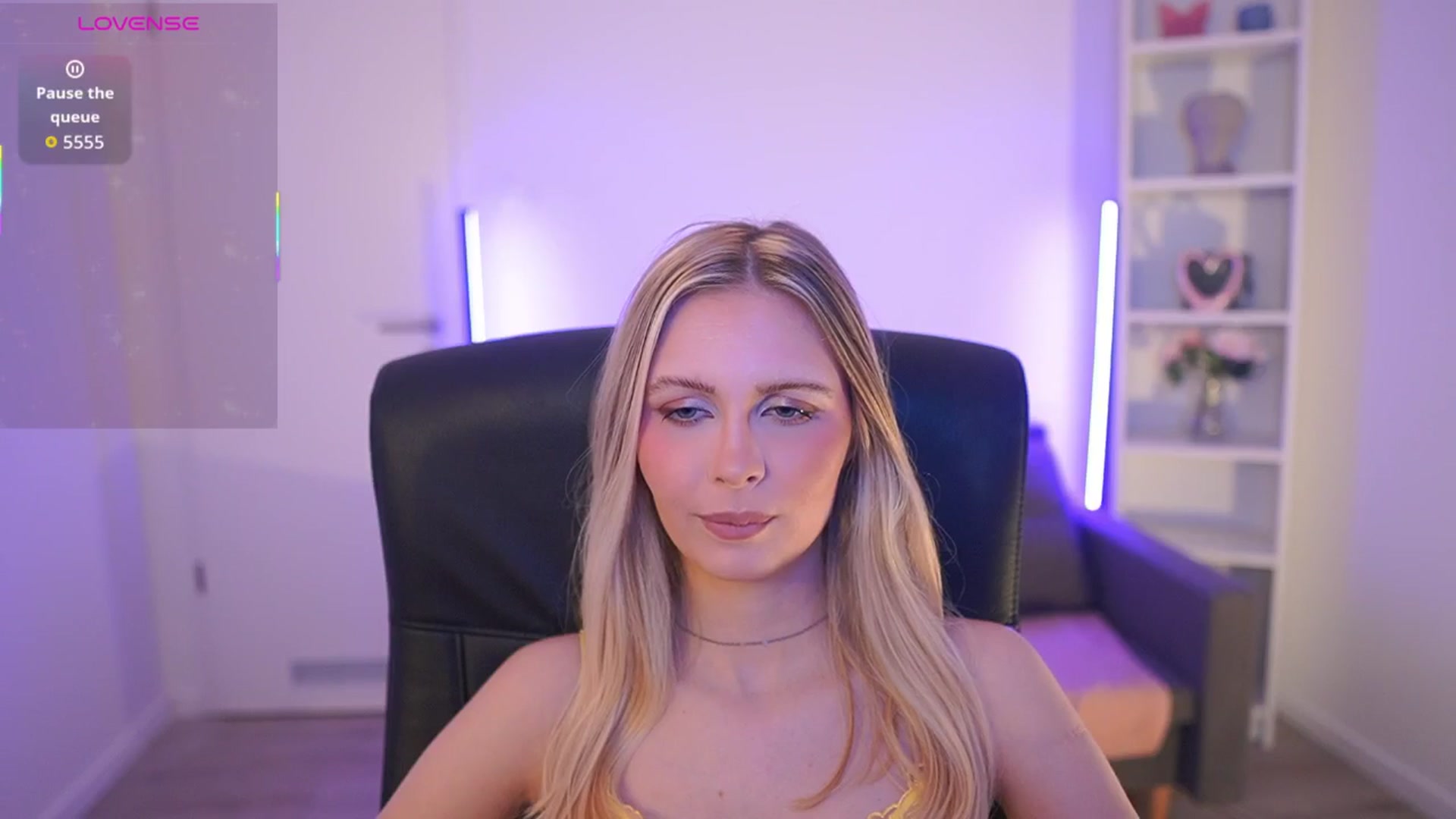 Gallery image thumbnail from Catecrago_'s myfreecams stream on, 03/17/2026, 13:34 image 7 of 20