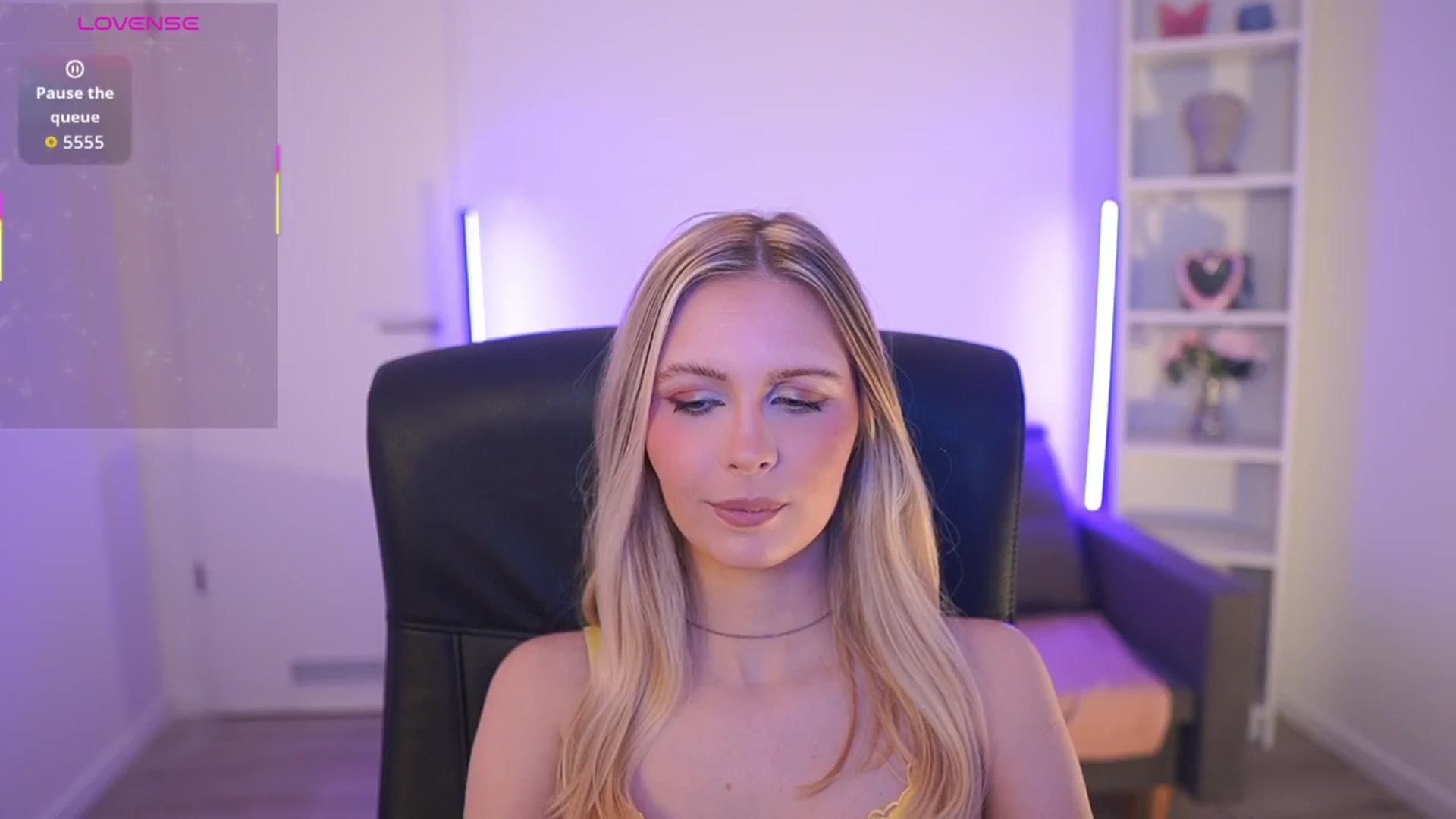 Gallery image thumbnail from Catecrago_'s myfreecams stream on, 03/17/2026, 13:34 image 3 of 20