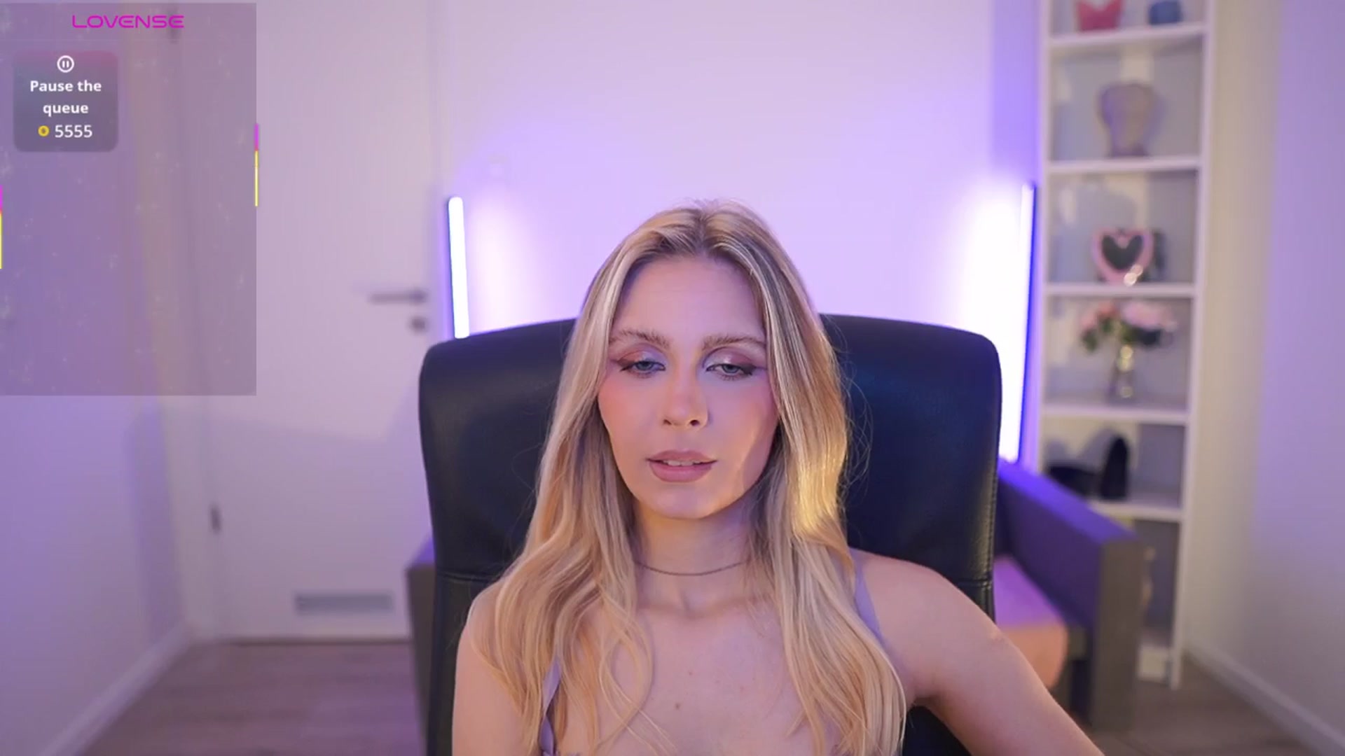 Gallery image thumbnail from Catecrago_'s myfreecams stream on, 03/19/2026, 11:14 image 17 of 20