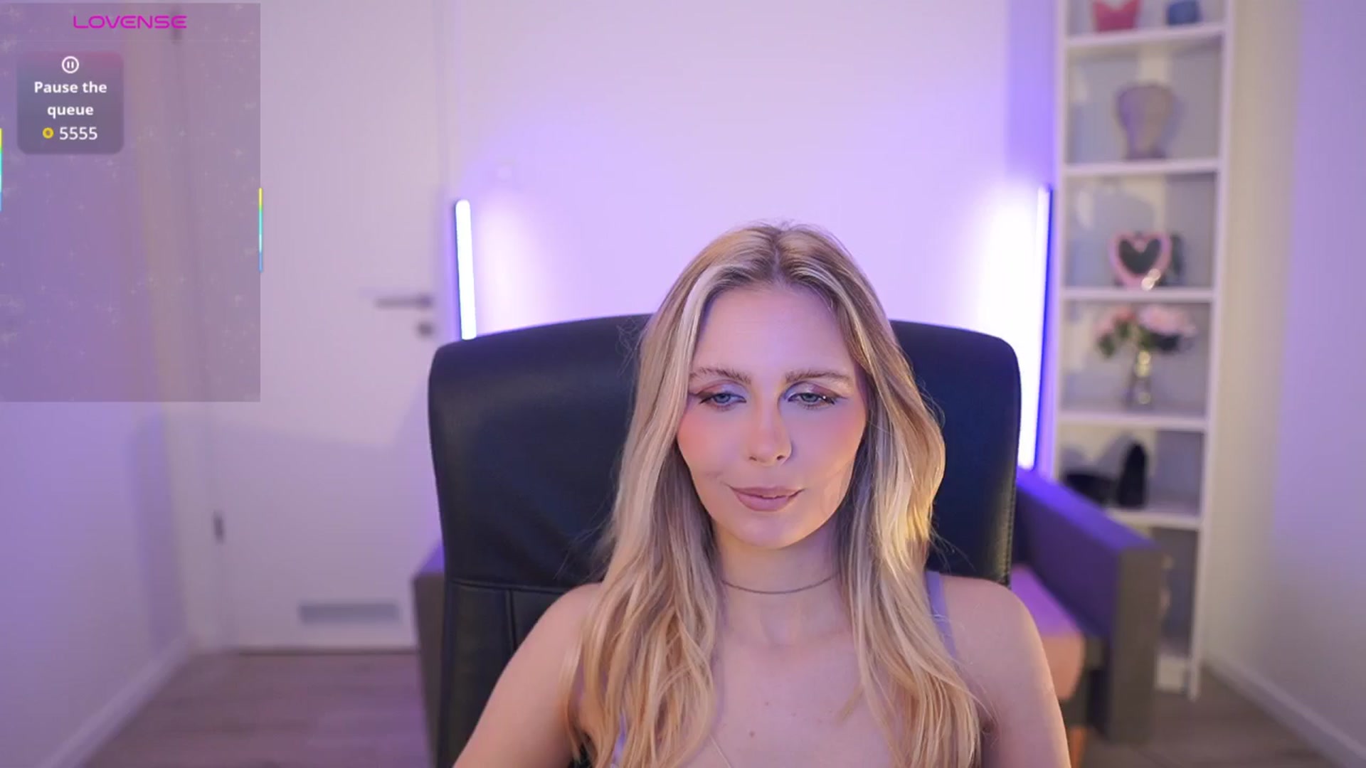Gallery image thumbnail from Catecrago_'s myfreecams stream on, 03/19/2026, 12:03 image 3 of 20