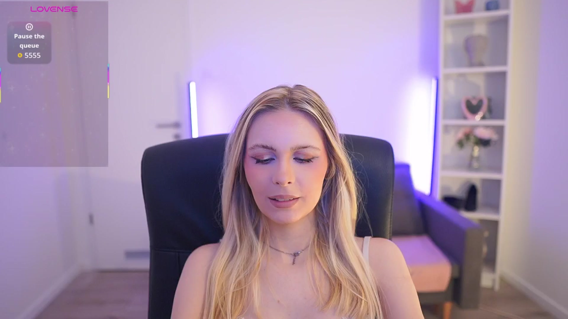 Gallery image thumbnail from Catecrago_'s myfreecams stream on, 03/23/2026, 12:12 image 3 of 20