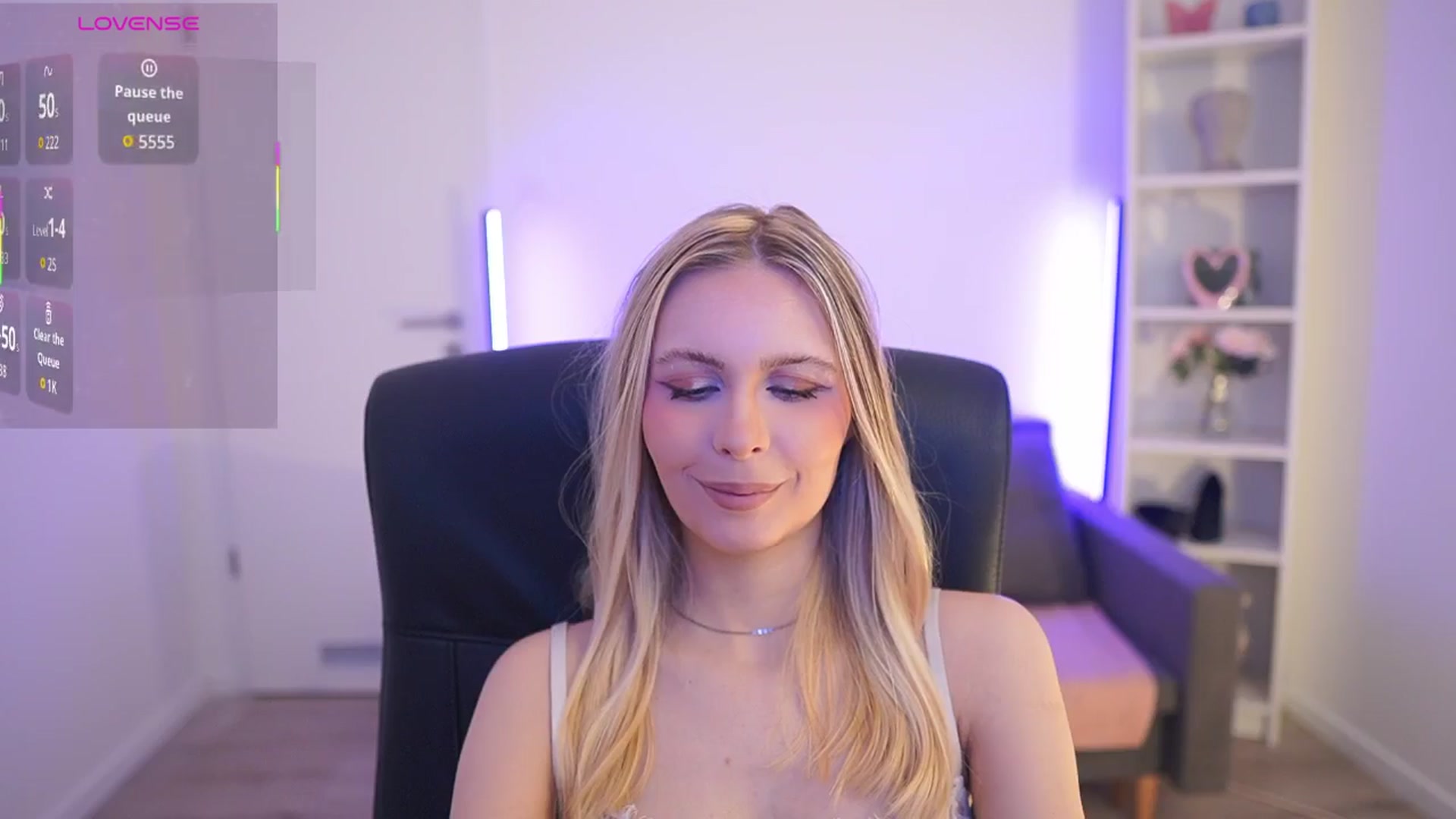 Gallery image thumbnail from Catecrago_'s myfreecams stream on, 03/23/2026, 12:12 image 5 of 20