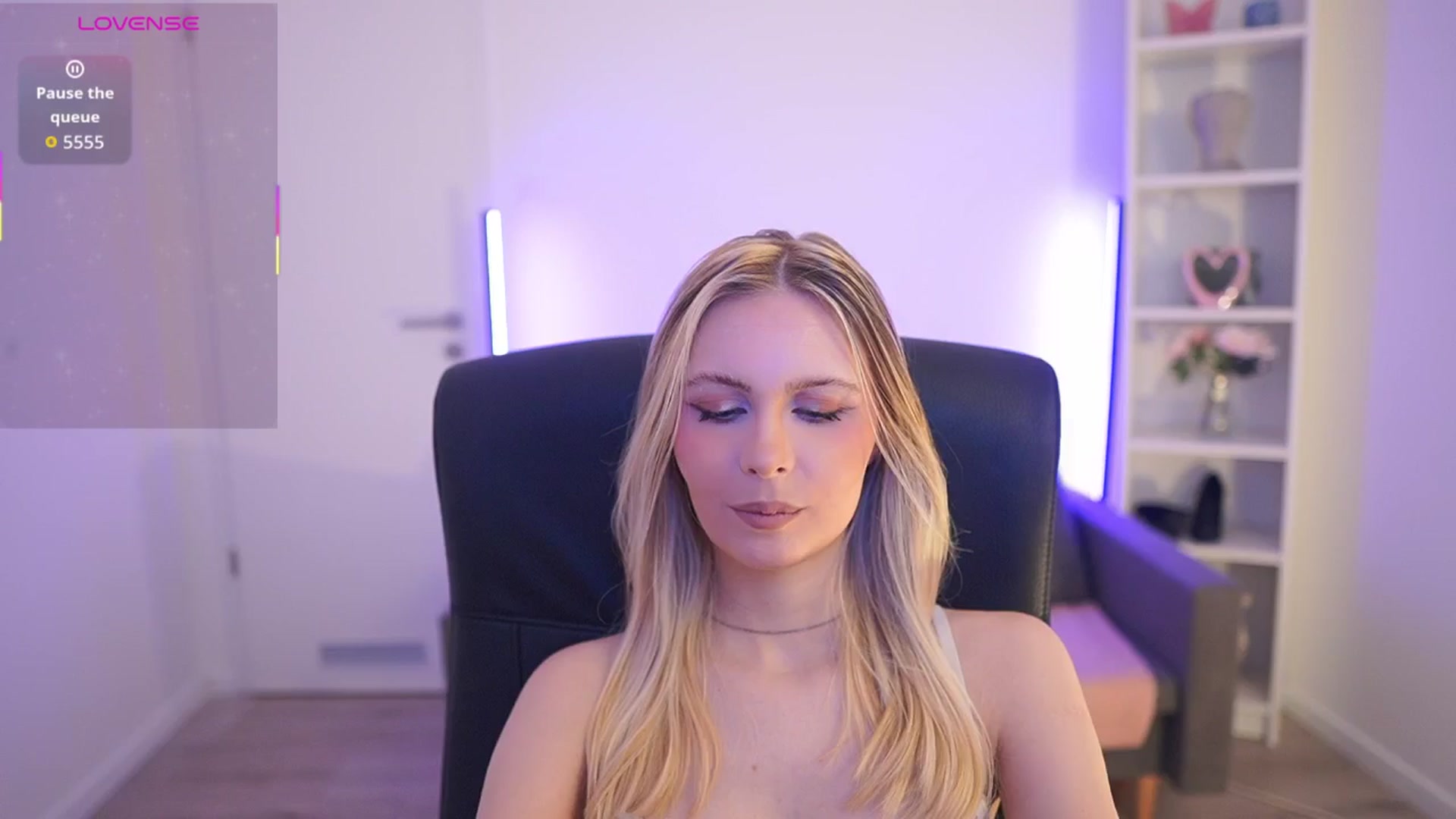 Gallery image thumbnail from Catecrago_'s myfreecams stream on, 03/23/2026, 13:27 image 5 of 20