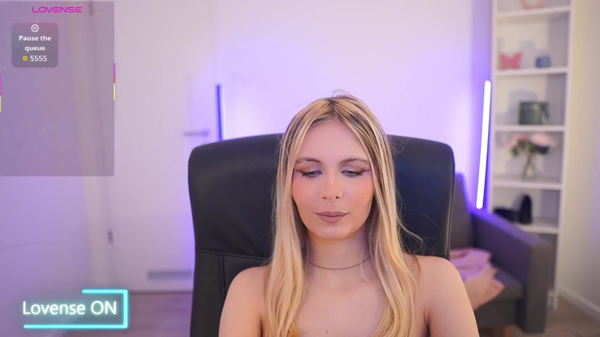 Gallery image thumbnail from Catecrago_'s myfreecams stream on, 04/01/2026, 12:27 image 8 of 20