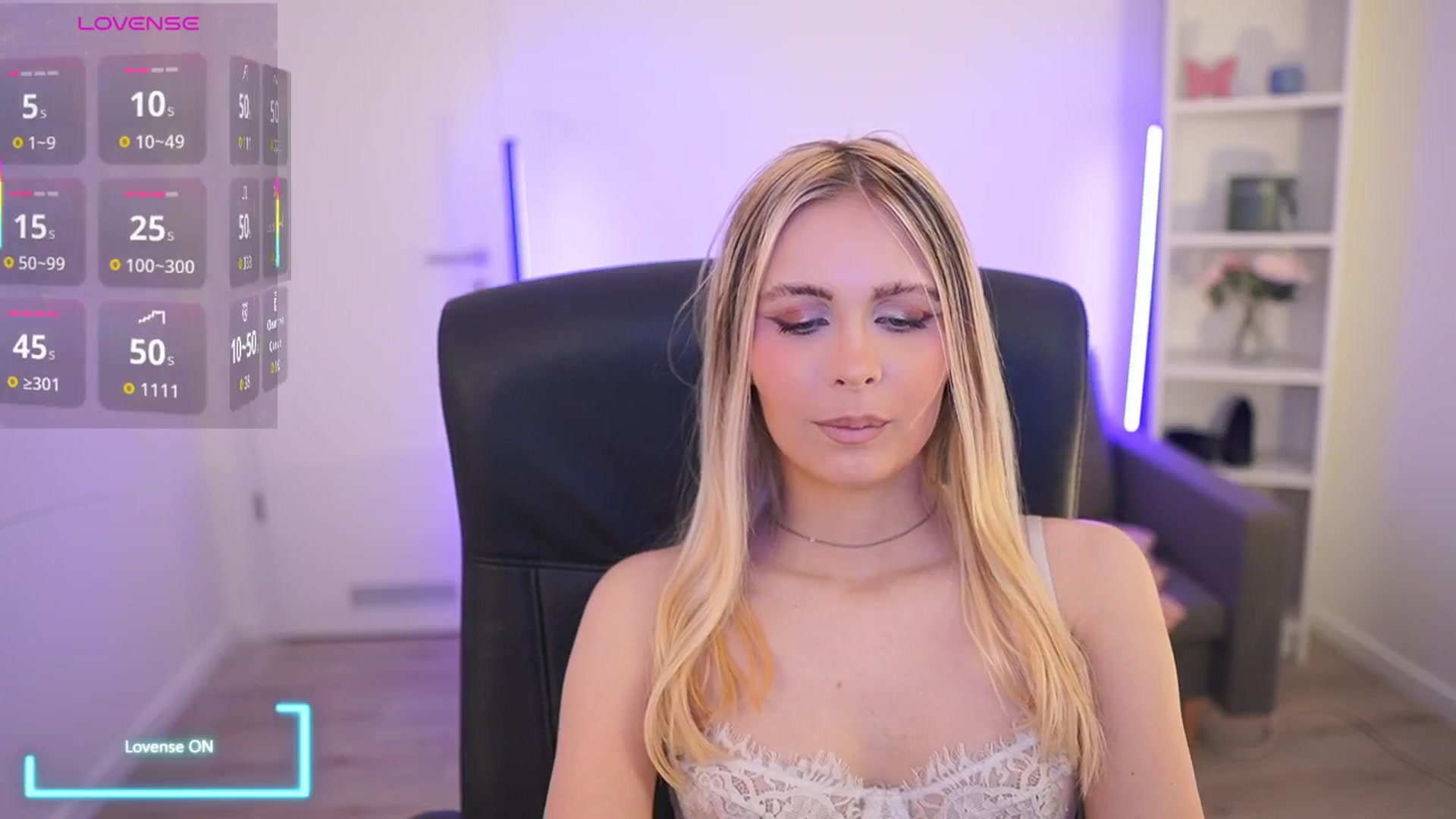 Gallery image thumbnail from Catecrago_'s myfreecams stream on, 04/02/2026, 12:39 image 17 of 20