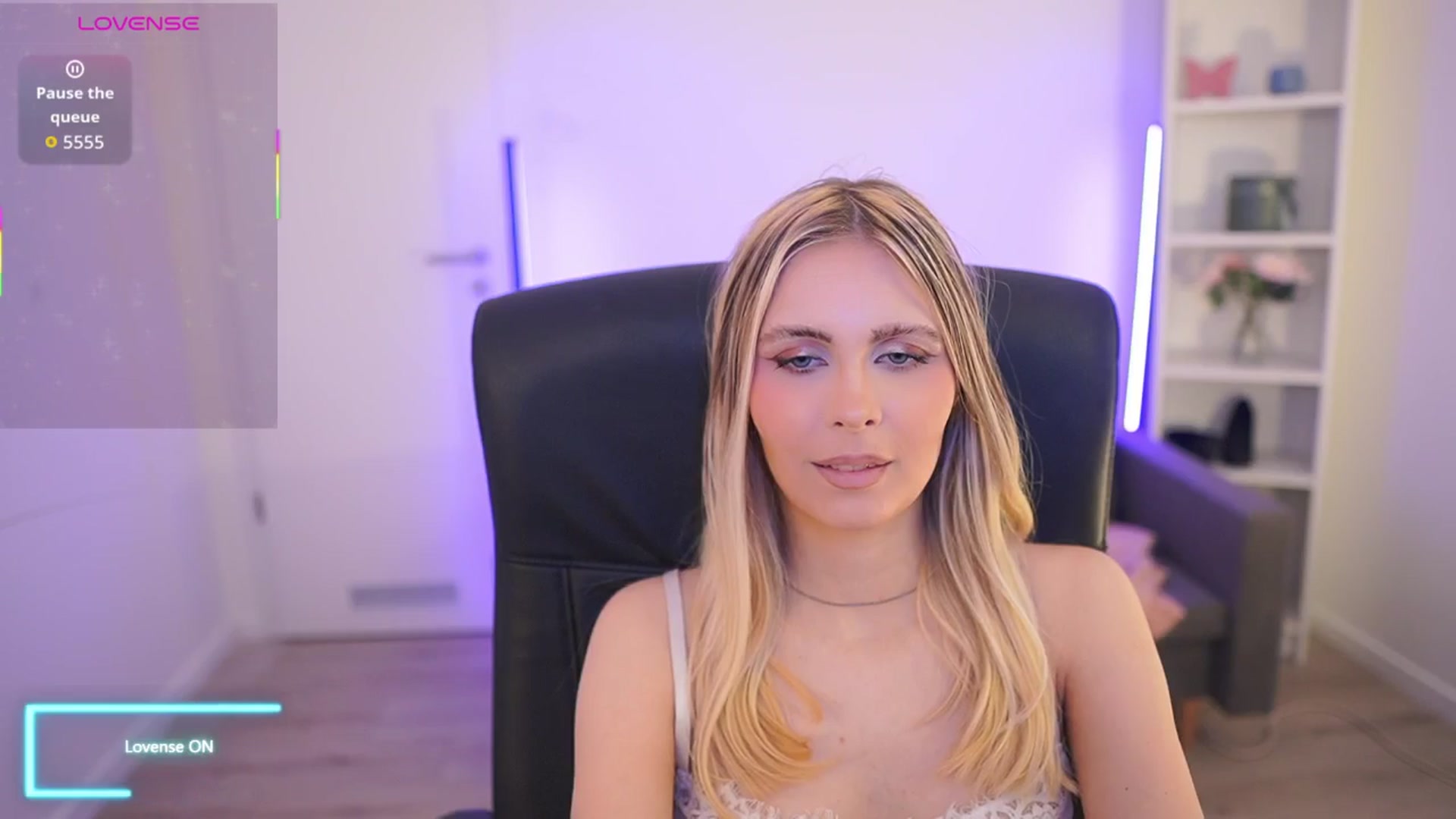 Gallery image thumbnail from Catecrago_'s myfreecams stream on, 04/02/2026, 12:39 image 4 of 20