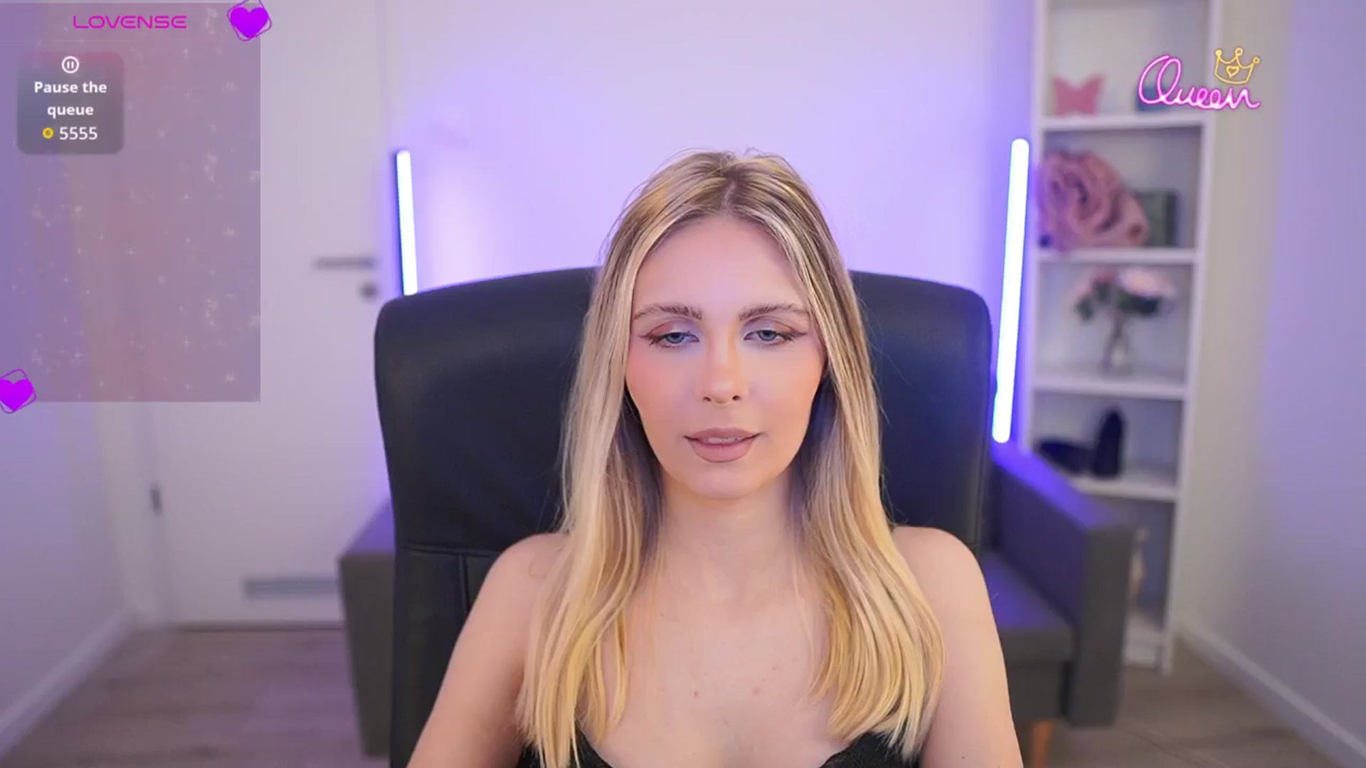 Gallery image thumbnail from Catecrago_'s myfreecams stream on, 04/07/2026, 17:33 image 6 of 20