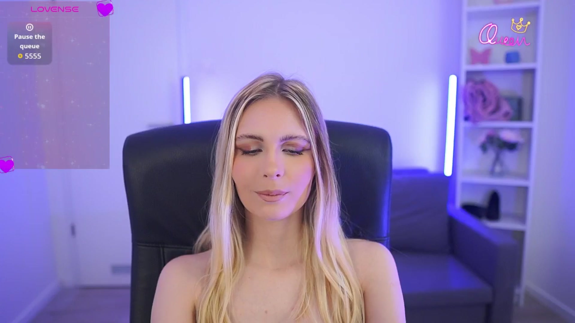 Gallery image thumbnail from Catecrago_'s myfreecams stream on, 04/08/2026, 10:22 image 3 of 20