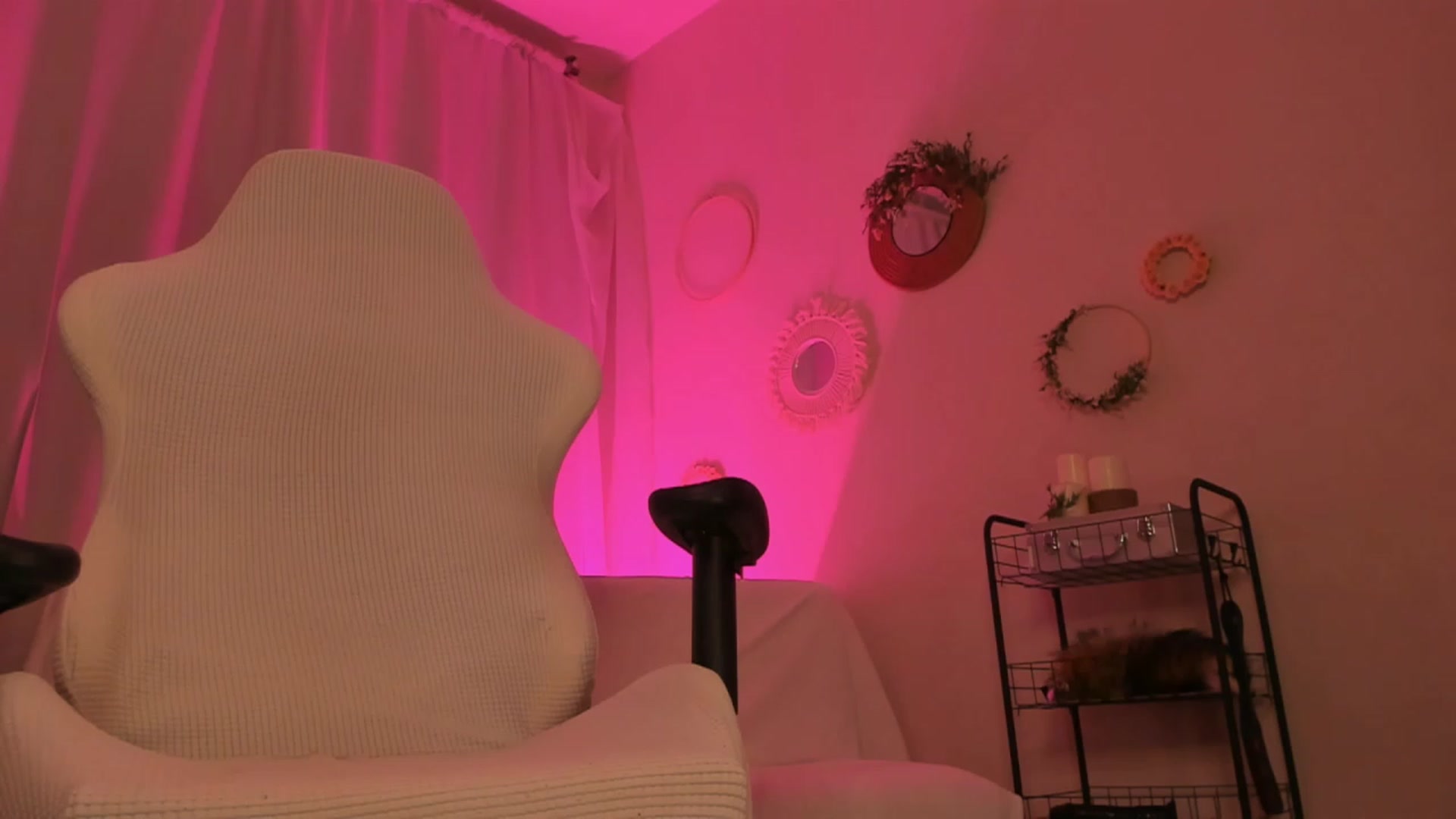 Gallery image thumbnail from Cathelyn's myfreecams stream on, 11/20/2022, 01:23 image 12 of 20