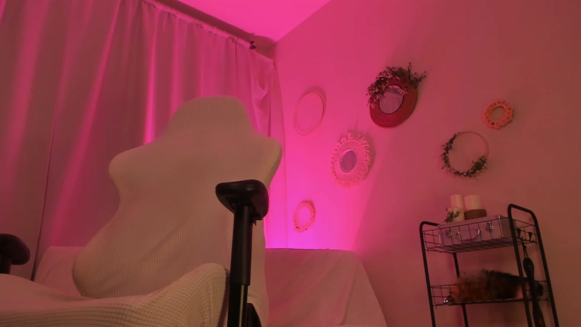 Gallery image thumbnail from Cathelyn's myfreecams stream on, 11/25/2022, 06:27 image 2 of 20