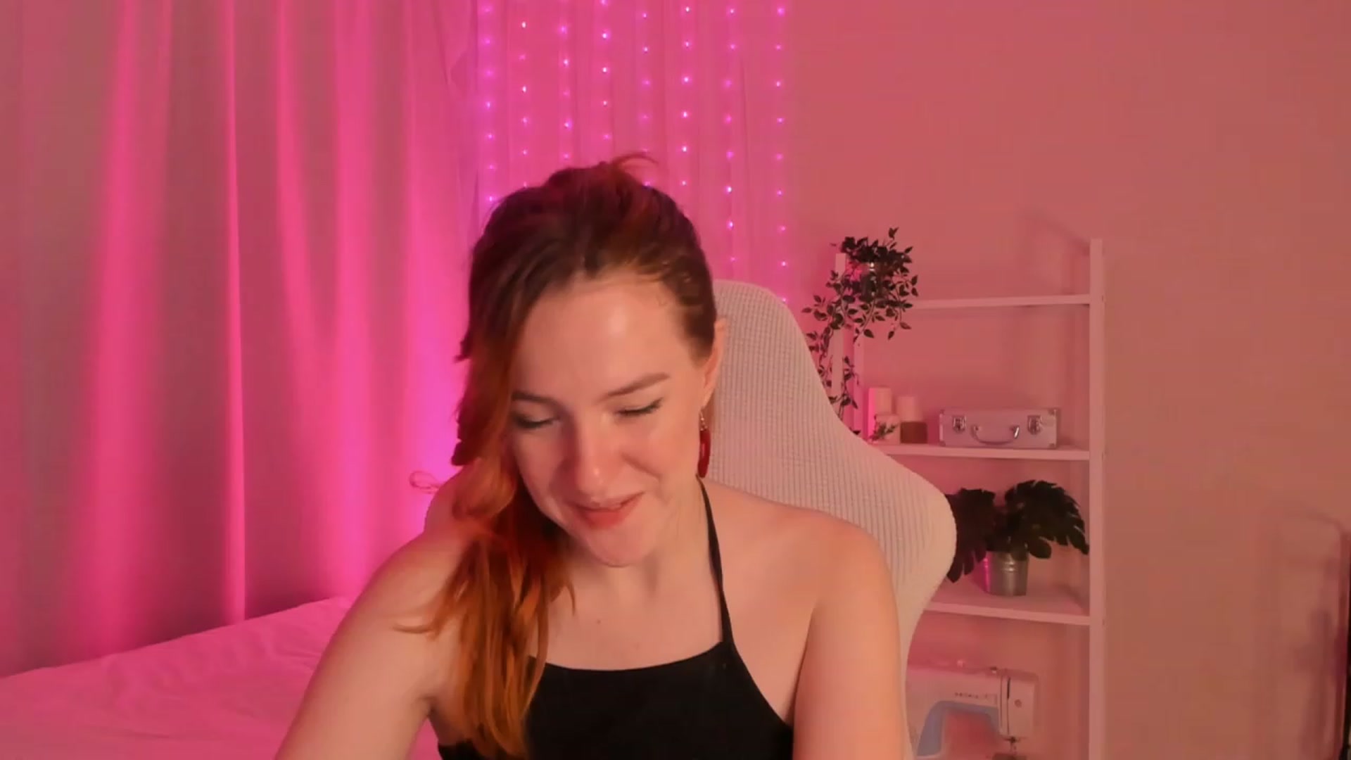 Gallery image thumbnail from Cathelyn's myfreecams stream on, 11/26/2022, 06:39 image 19 of 20