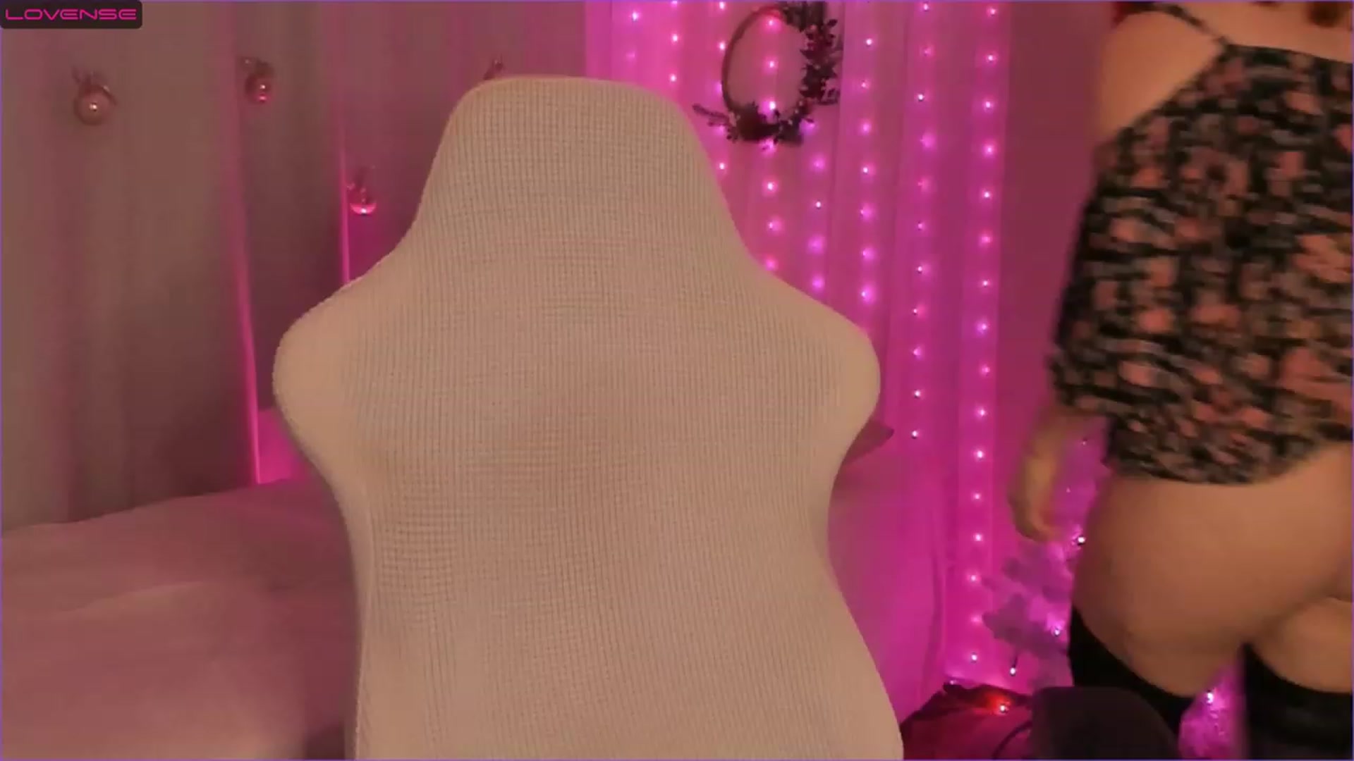 Gallery image thumbnail from Cathelyn's myfreecams stream on, 12/29/2022, 07:03 image 20 of 20