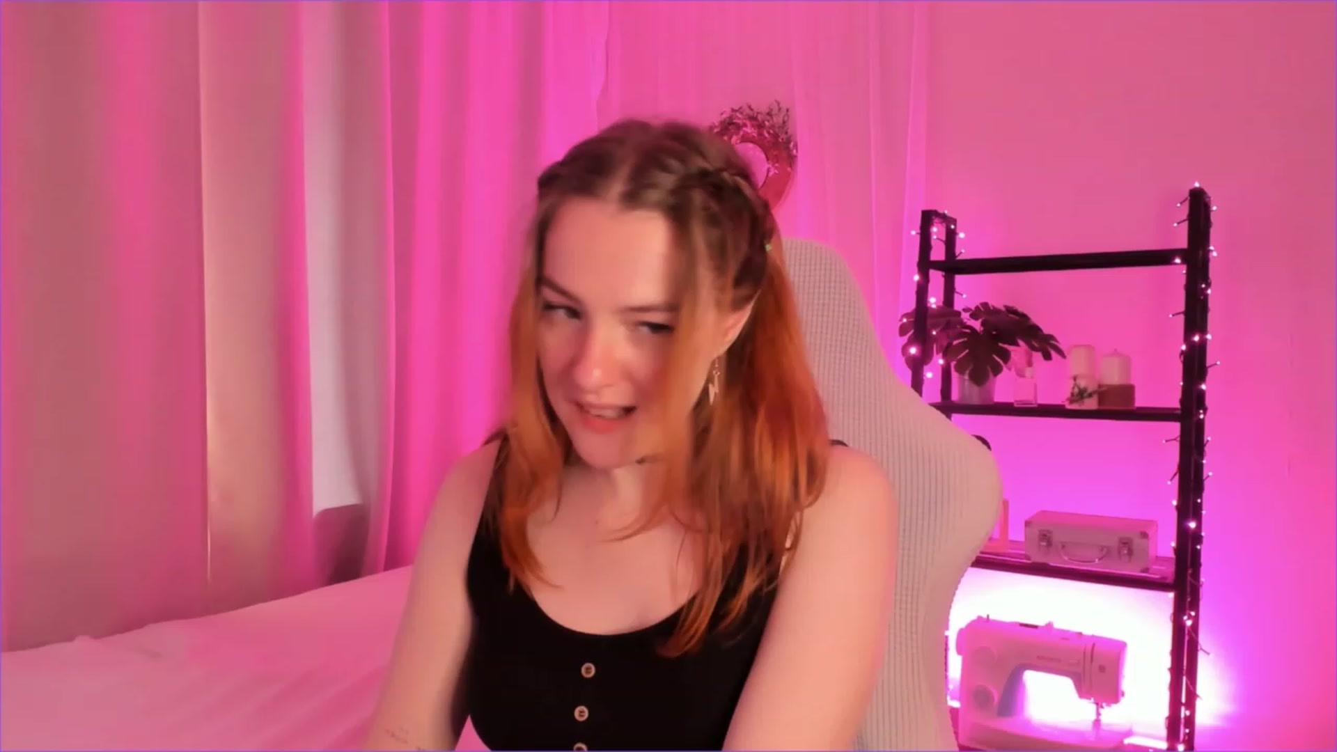 Gallery image thumbnail from Cathelyn's myfreecams stream on, 03/25/2023, 07:33 image 13 of 20