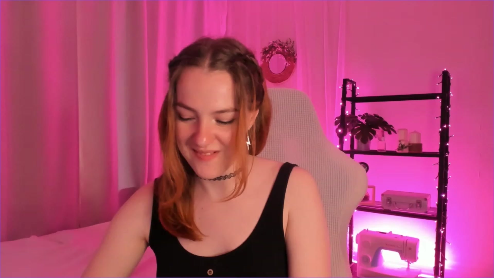 Gallery image thumbnail from Cathelyn's myfreecams stream on, 03/25/2023, 07:33 image 18 of 20