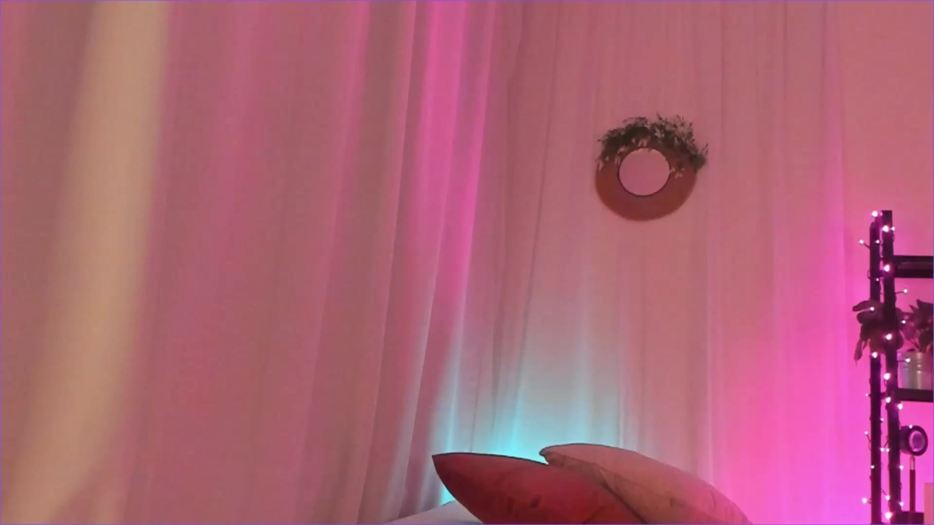 Gallery image thumbnail from Cathelyn's myfreecams stream on, 04/22/2023, 21:19 image 6 of 20