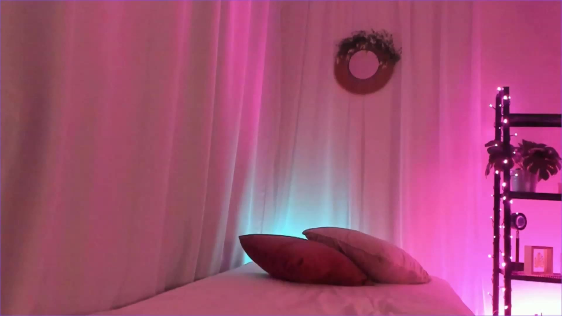Gallery image thumbnail from Cathelyn's myfreecams stream on, 04/22/2023, 21:19 image 9 of 20