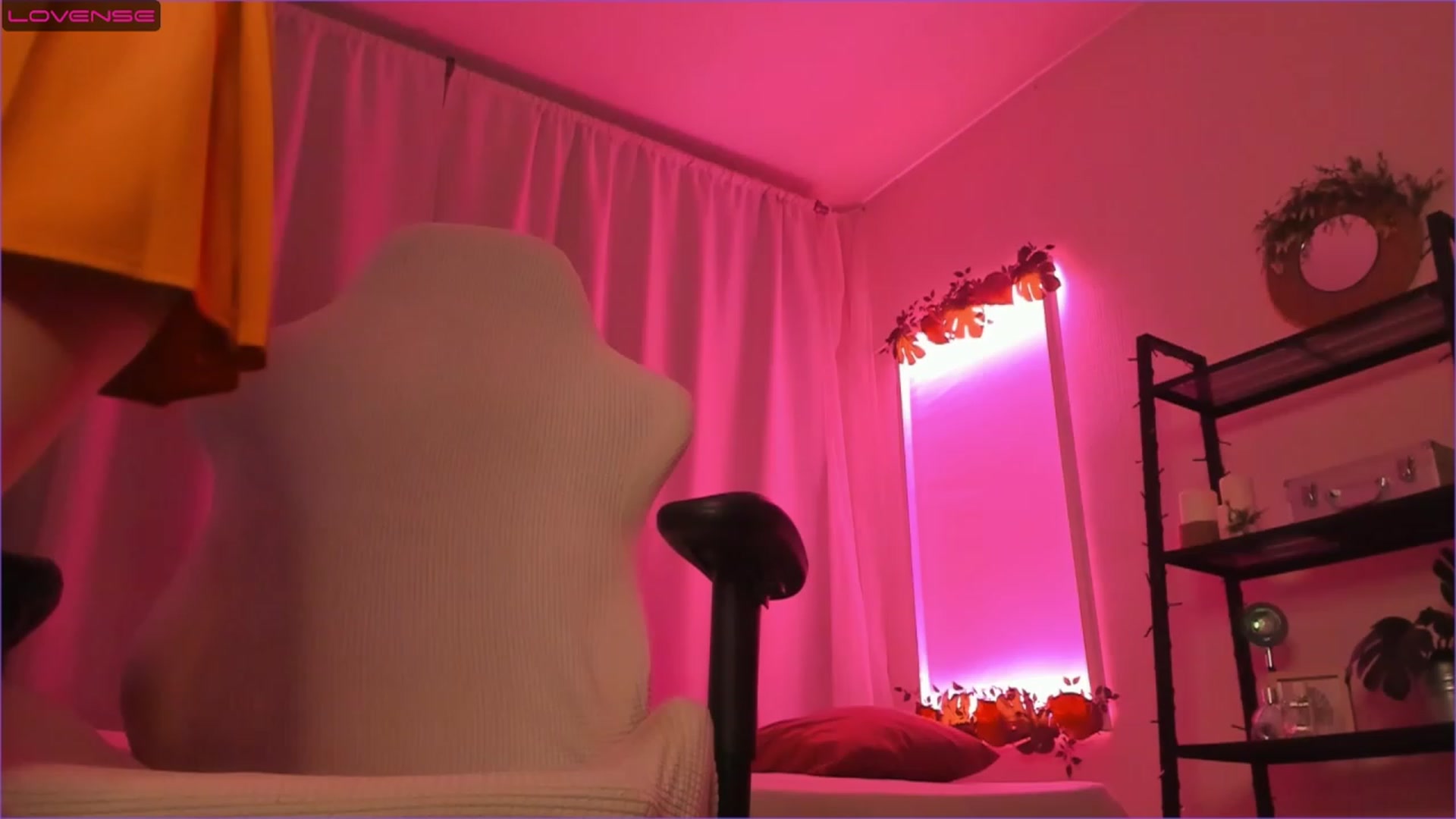 Gallery image thumbnail from Cathelyn's myfreecams stream on, 06/05/2023, 02:04 image 15 of 20