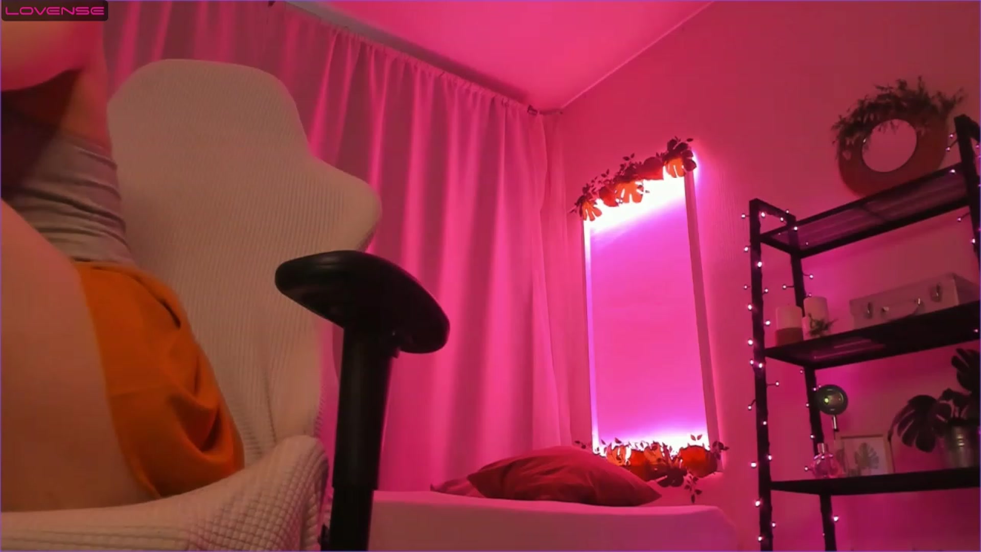 Gallery image thumbnail from Cathelyn's myfreecams stream on, 06/05/2023, 08:49 image 14 of 20