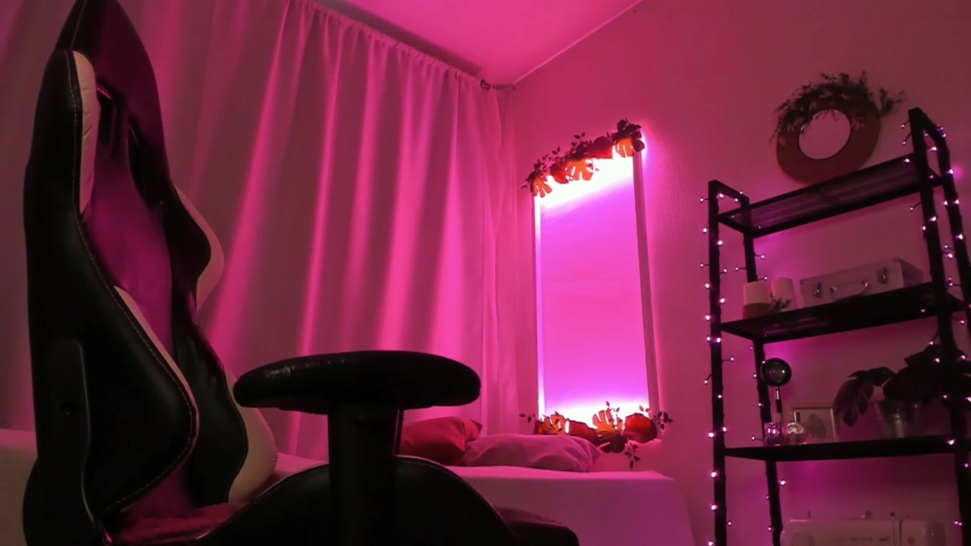 Gallery image thumbnail from Cathelyn's myfreecams stream on, 08/07/2023, 05:32 image 15 of 20