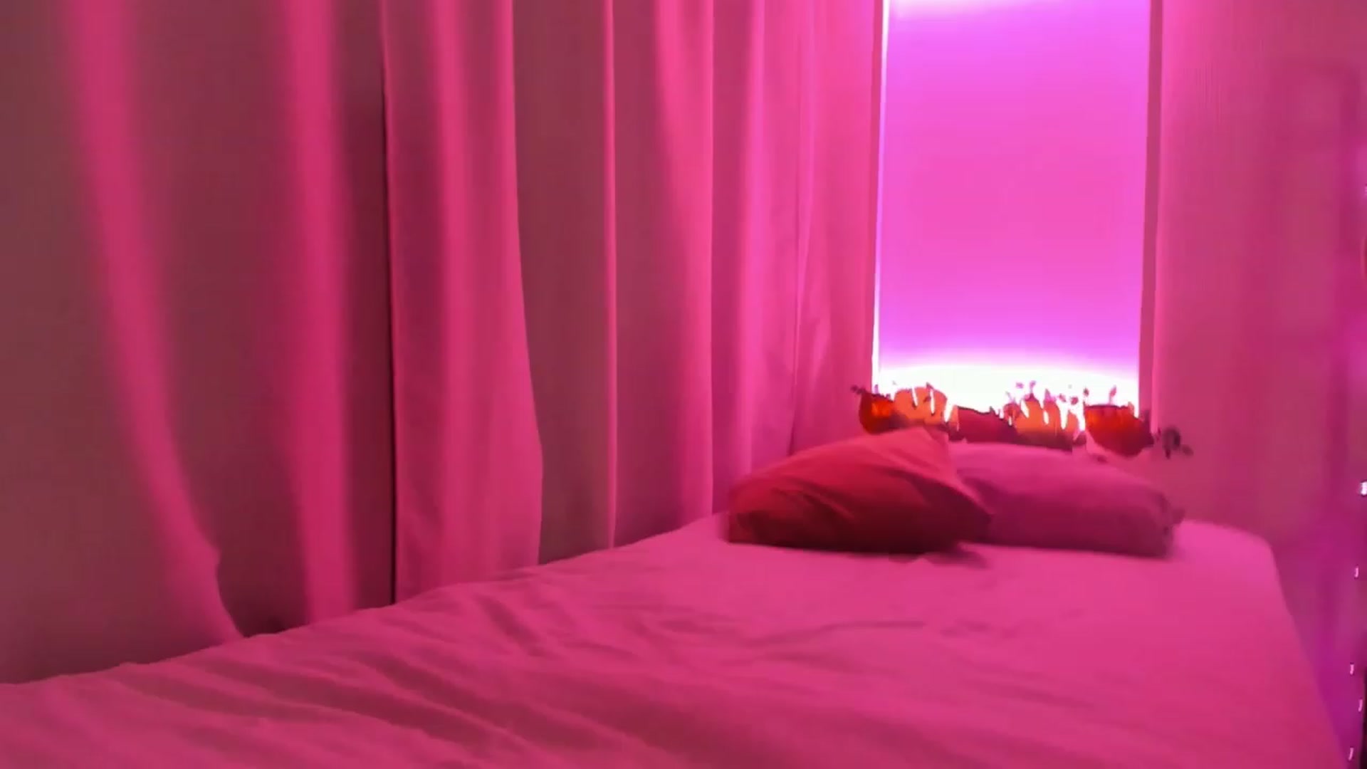 Gallery image thumbnail from Cathelyn's myfreecams stream on, 09/17/2023, 01:42 image 15 of 20