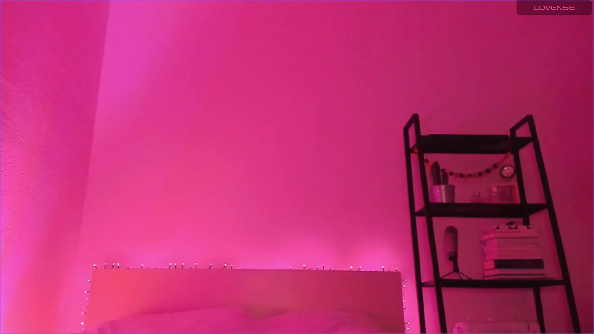 Gallery image thumbnail from Cathelyn's myfreecams stream on, 12/18/2023, 10:58 image 14 of 20